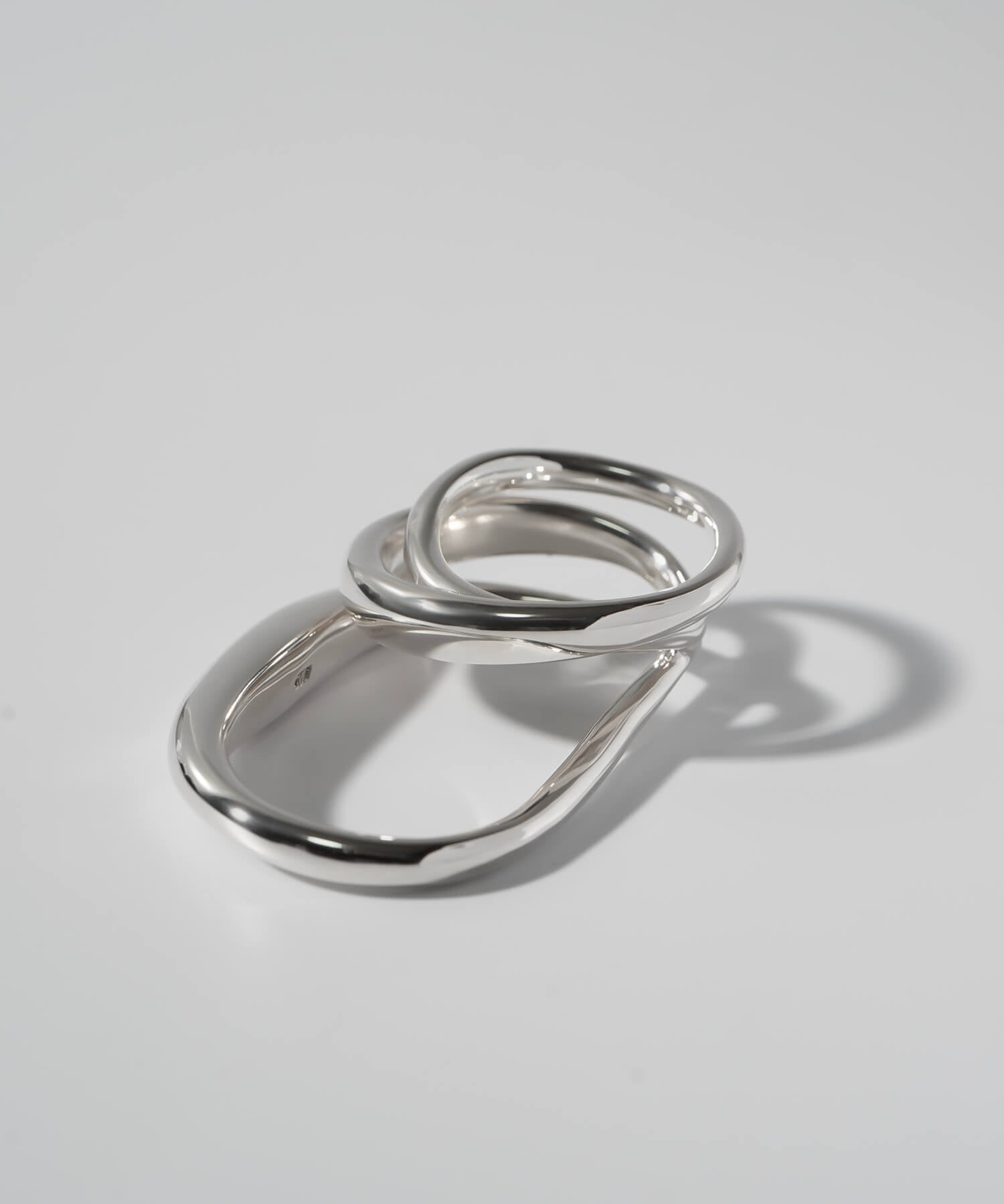 Curvy Double Finger Ring | GRAVE-DUO