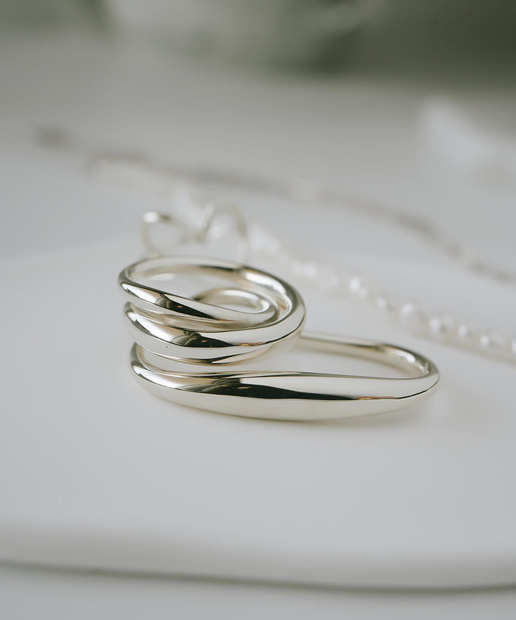 Curvy Double Finger Ring | GRAVE-DUO