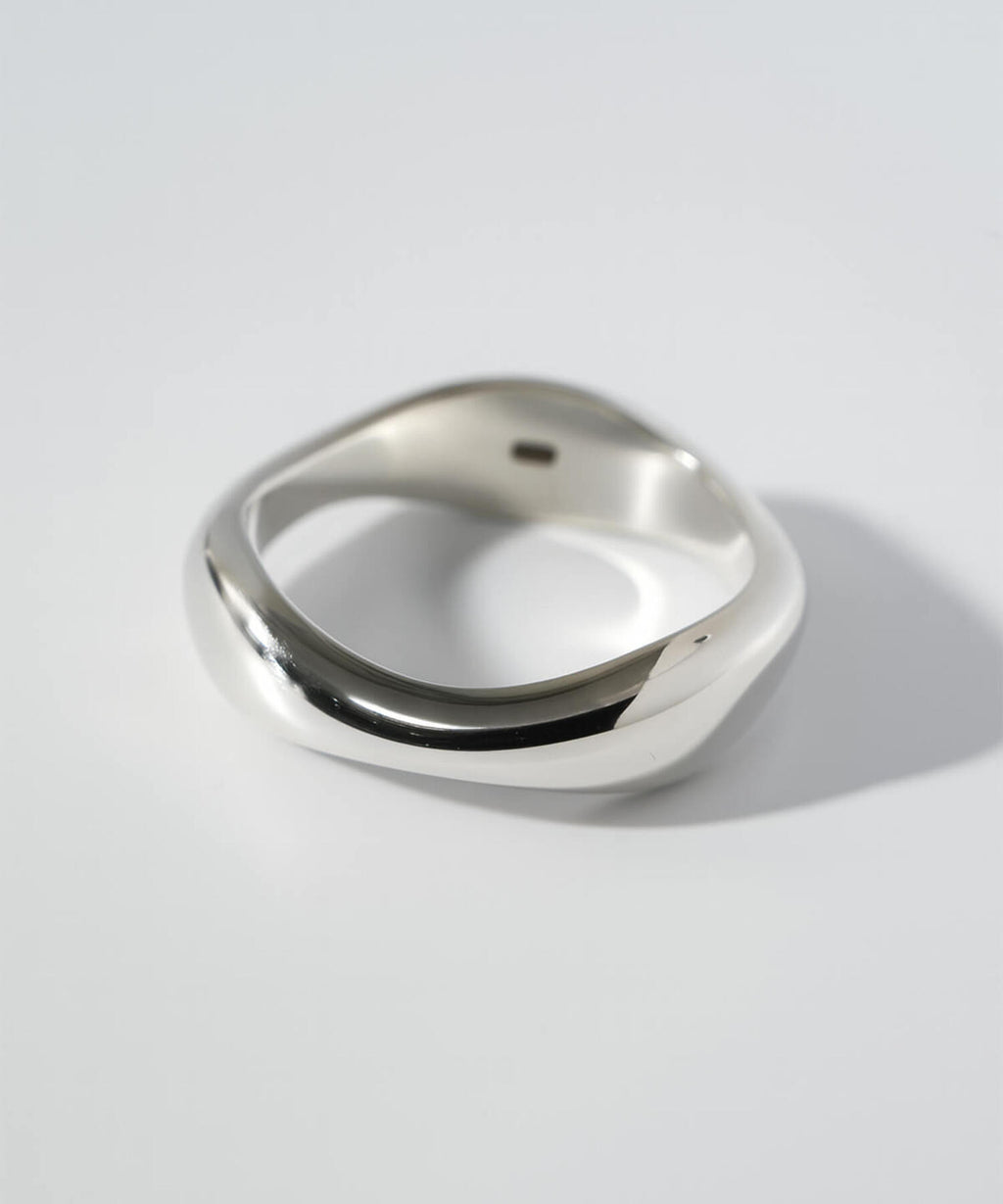 18K Gold Plated Sterling Silver Wide Wavy Ring | GREZIO