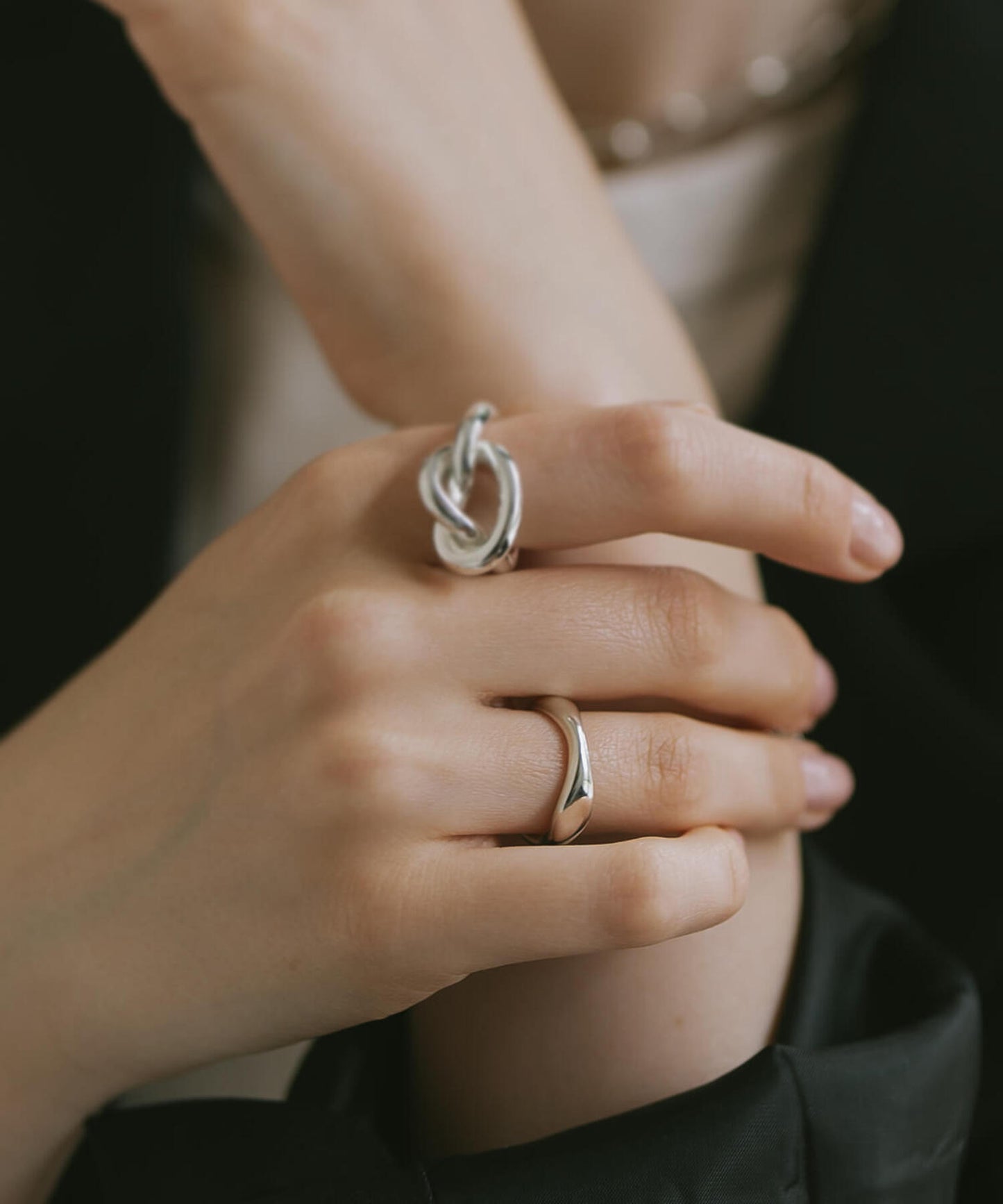 Silver925 Wide Wavy Ring | GREZIO