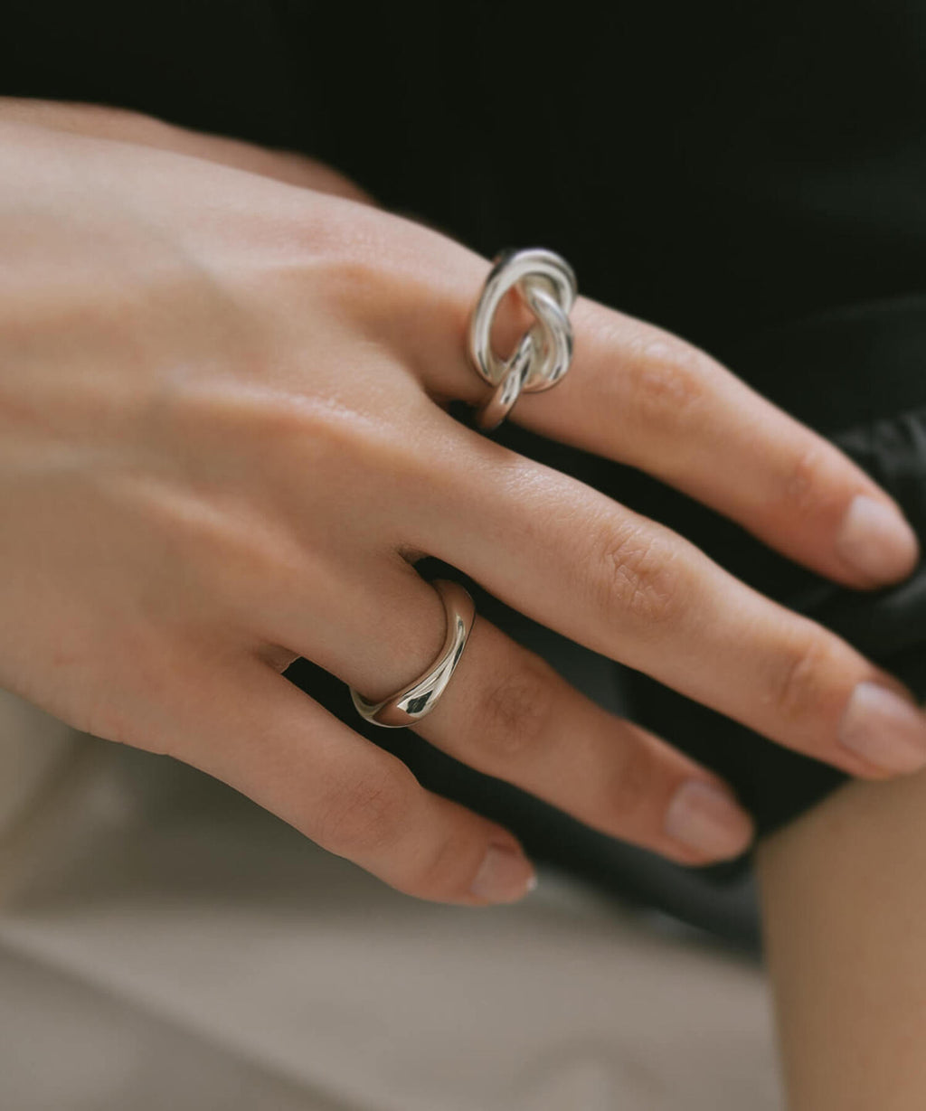 18K Gold Plated Sterling Silver Wide Wavy Ring | GREZIO