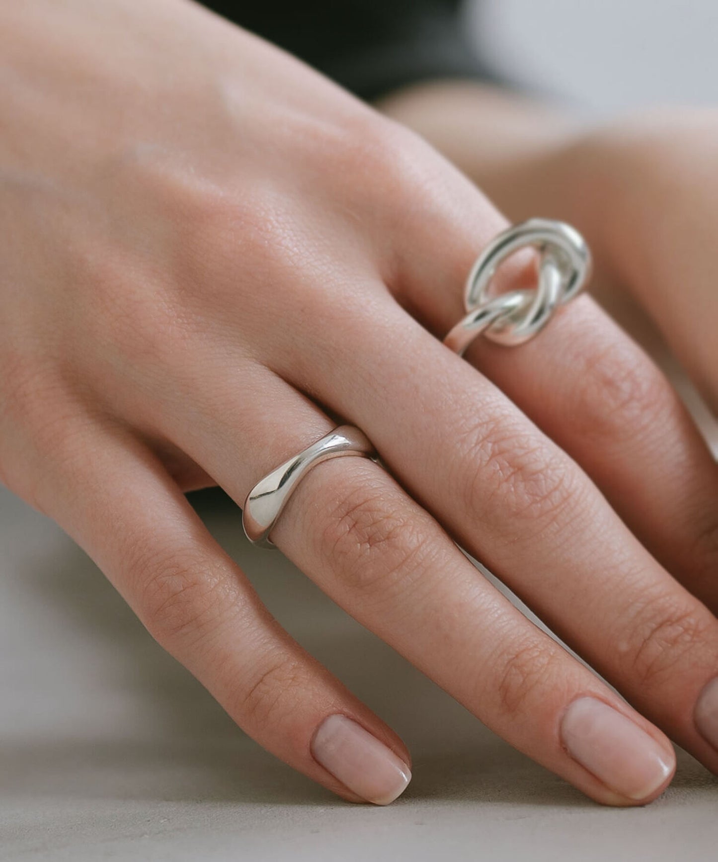 Silver925 Wide Wavy Ring | GREZIO