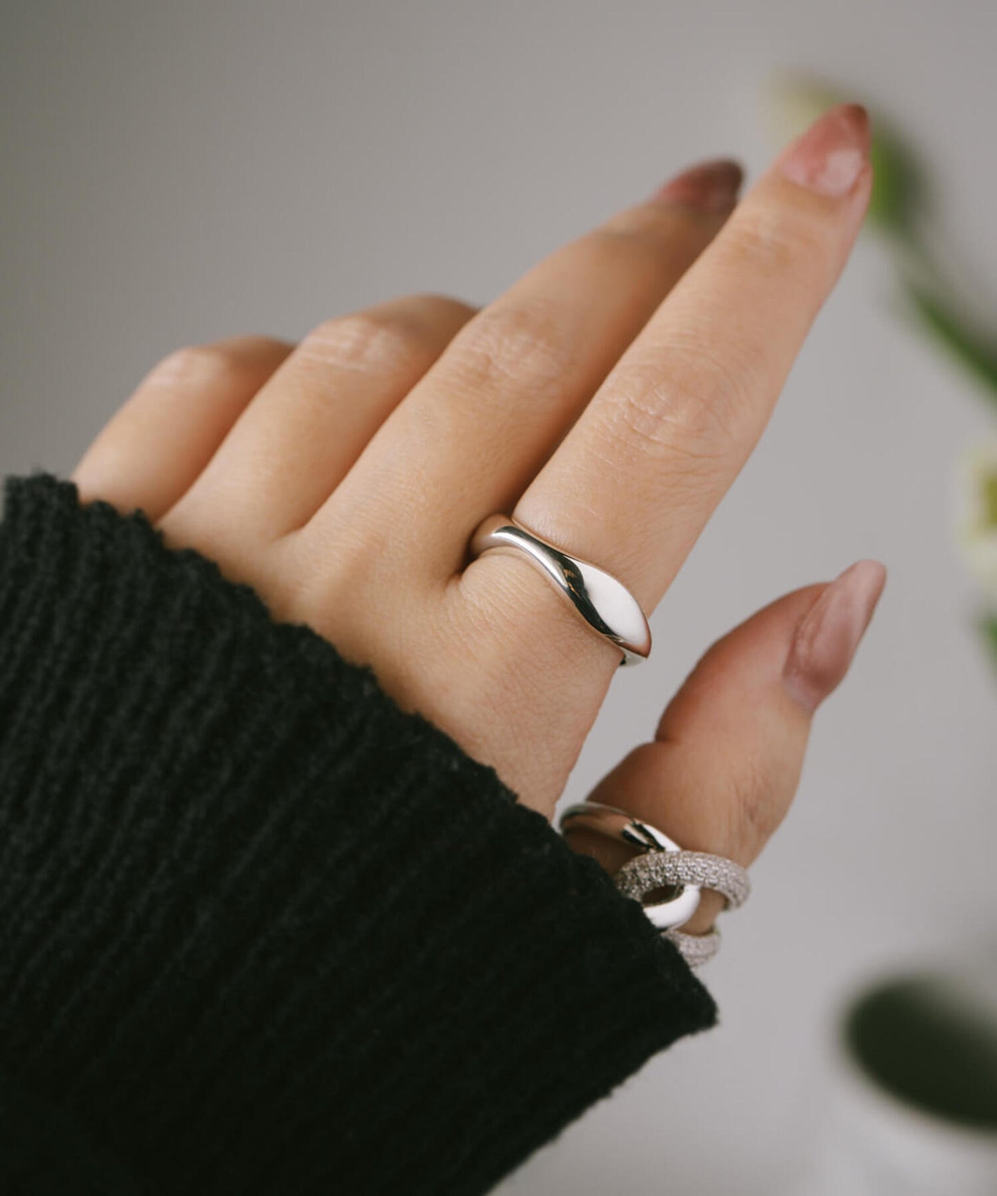 Silver925 Wide Wavy Ring | GREZIO