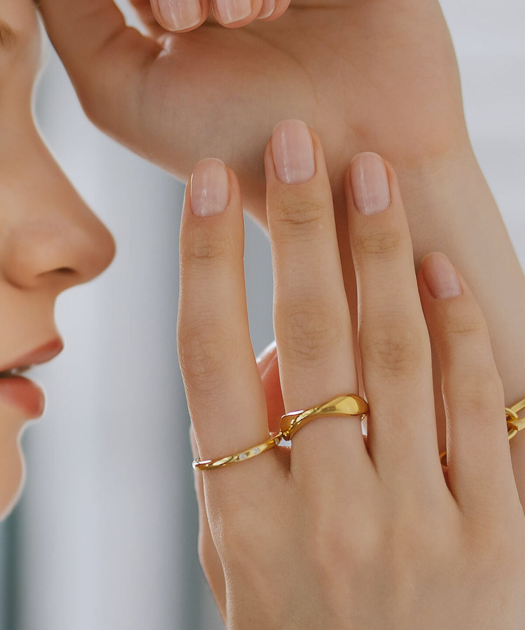 18K Gold Plated Sterling Silver Wide Wavy Ring | GREZIO