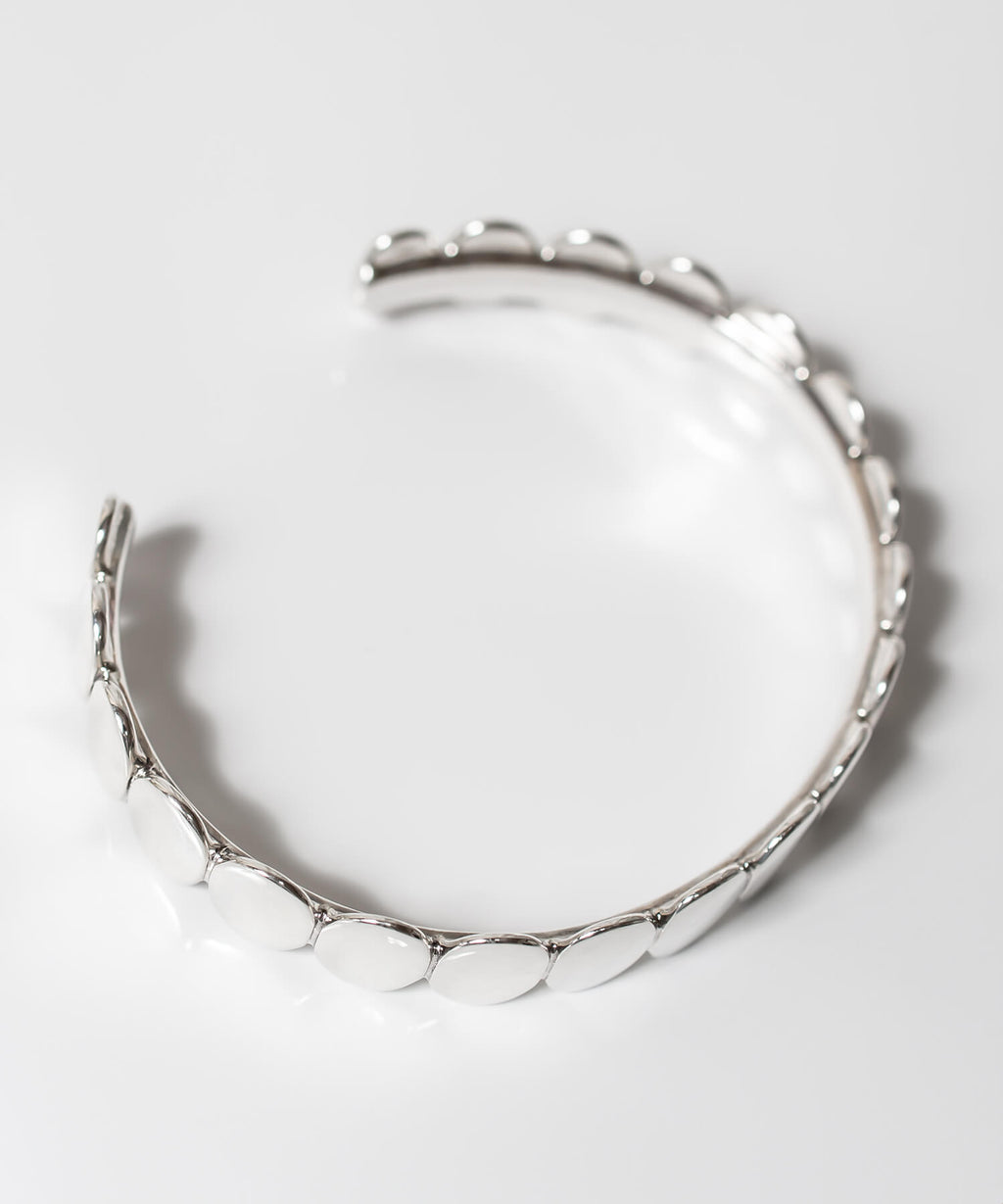 18K Gold Plated Sterling Silver Hammered Beads Bangle | HALVA