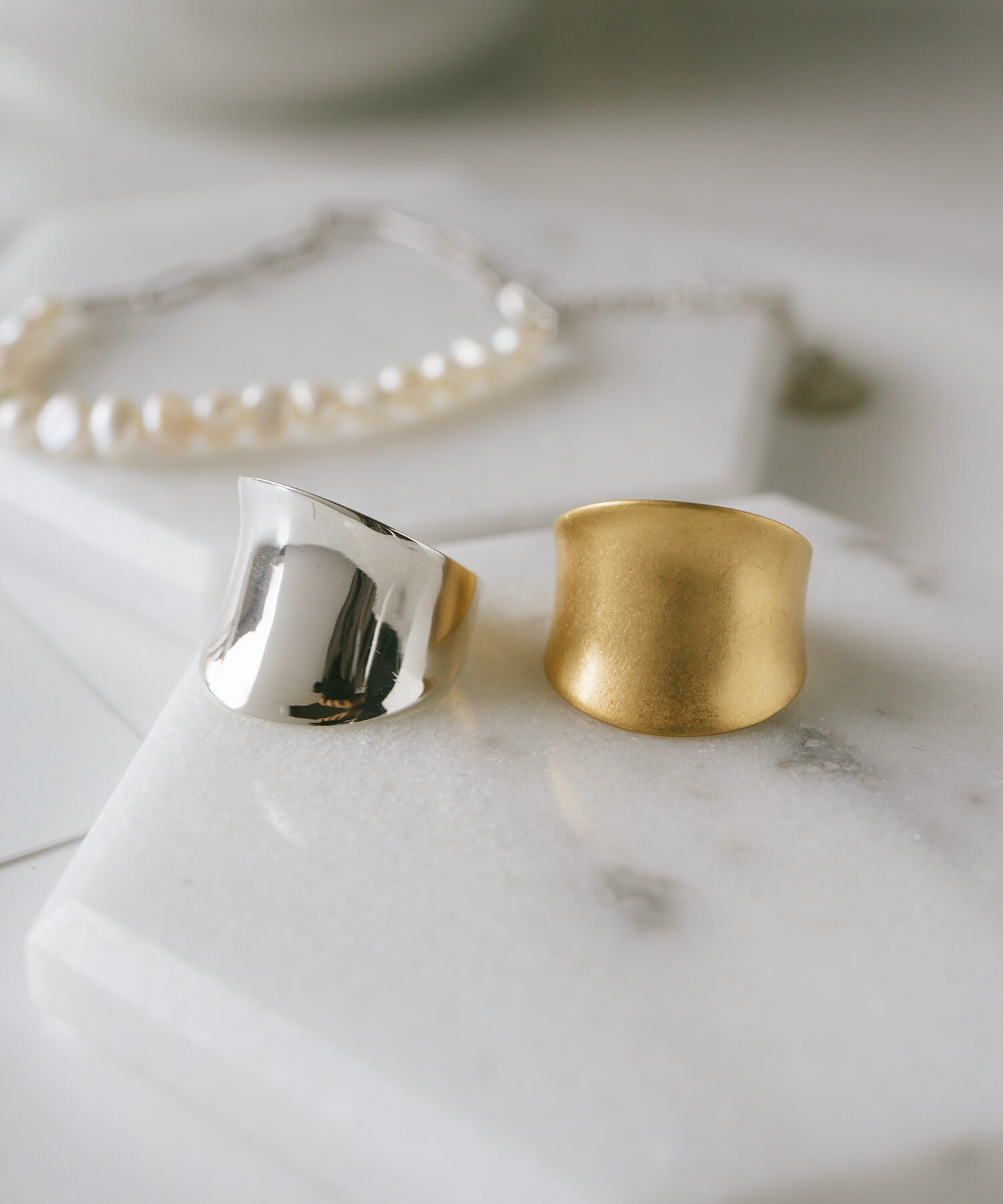 18K Gold Plated Sterling Silver Curved Tube Ring | AVIOR