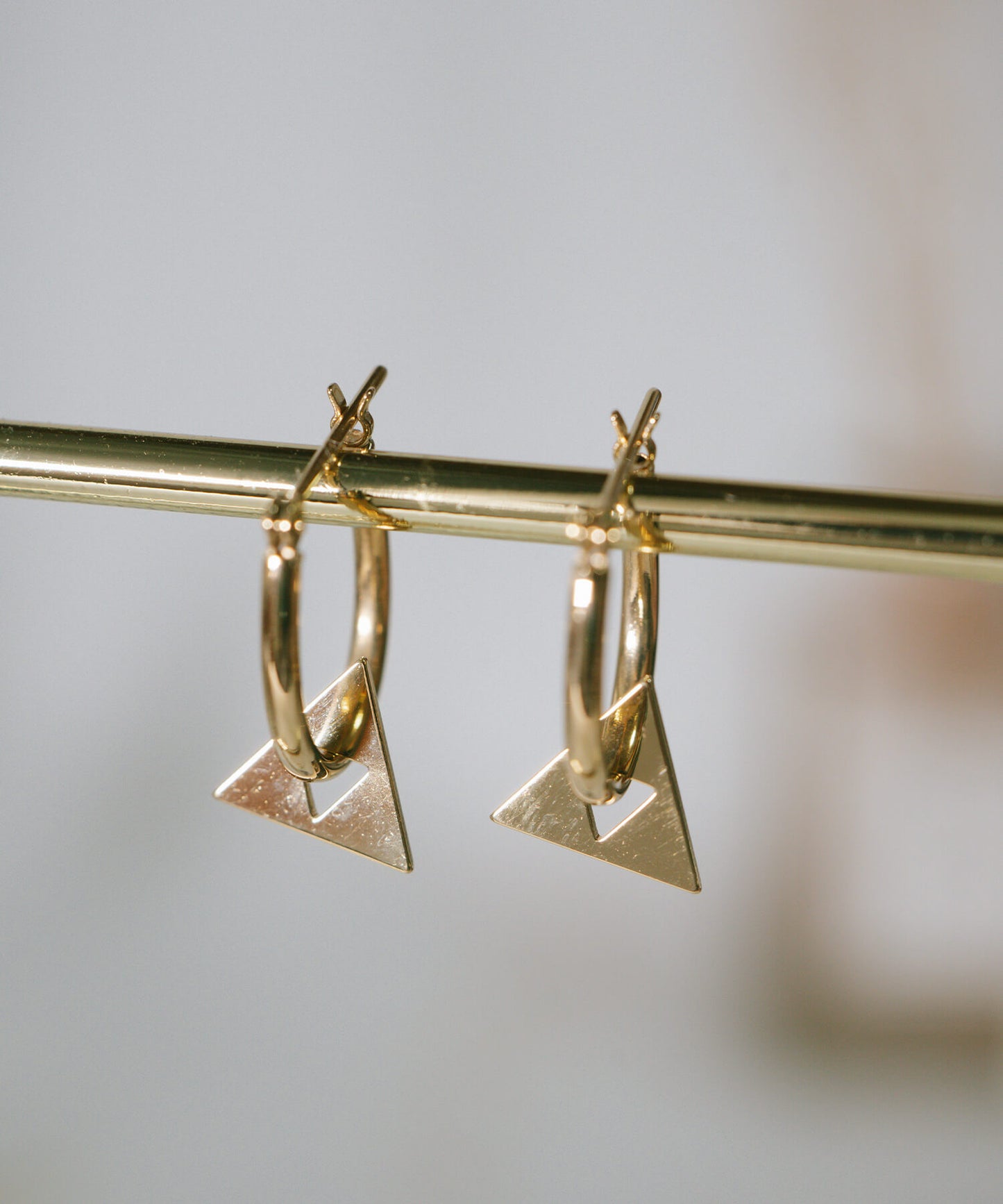 Dainty Triangle Earrings| FEFY-PE