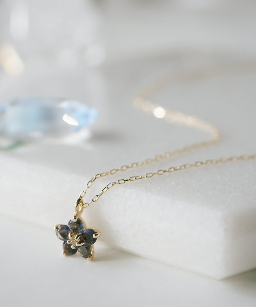 Flower Motif Iolite Necklace | LOULOUD-NOLL