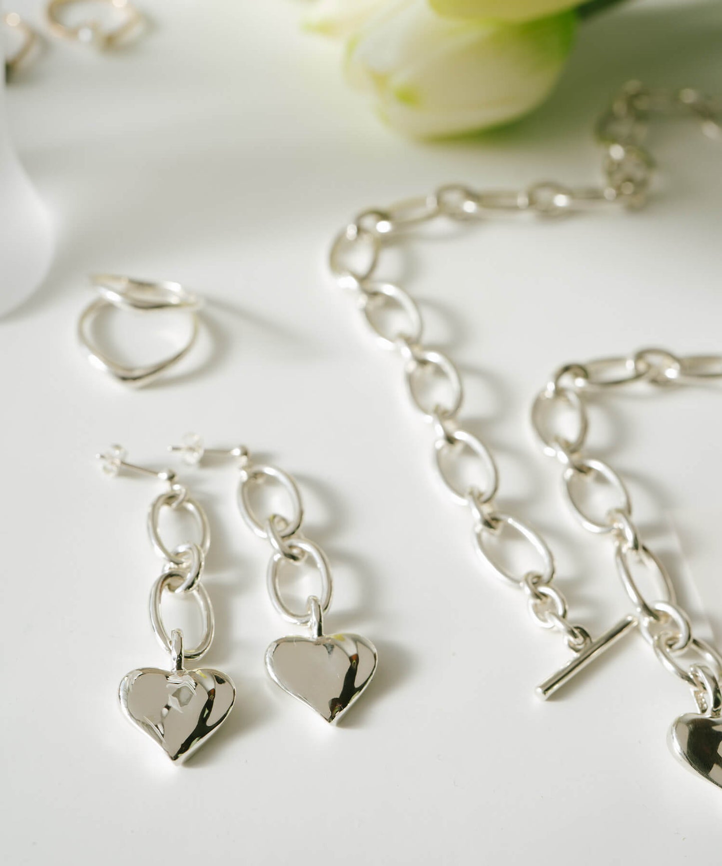 Heart chain Earrings | MELLOW HEART CHAIN PIERCE