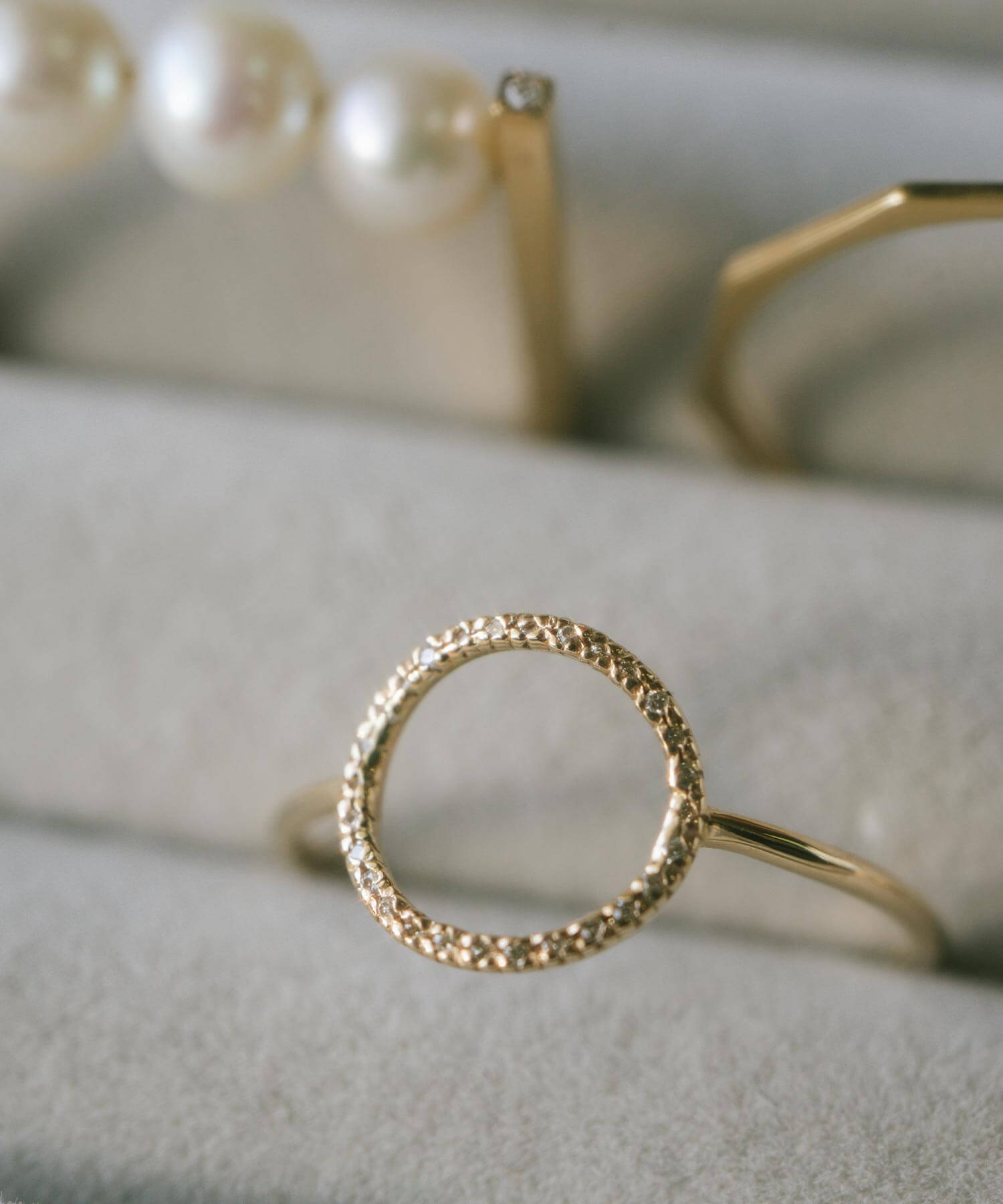 10K Gold Pave Diamond Open Circle Ring | FOSSOLE