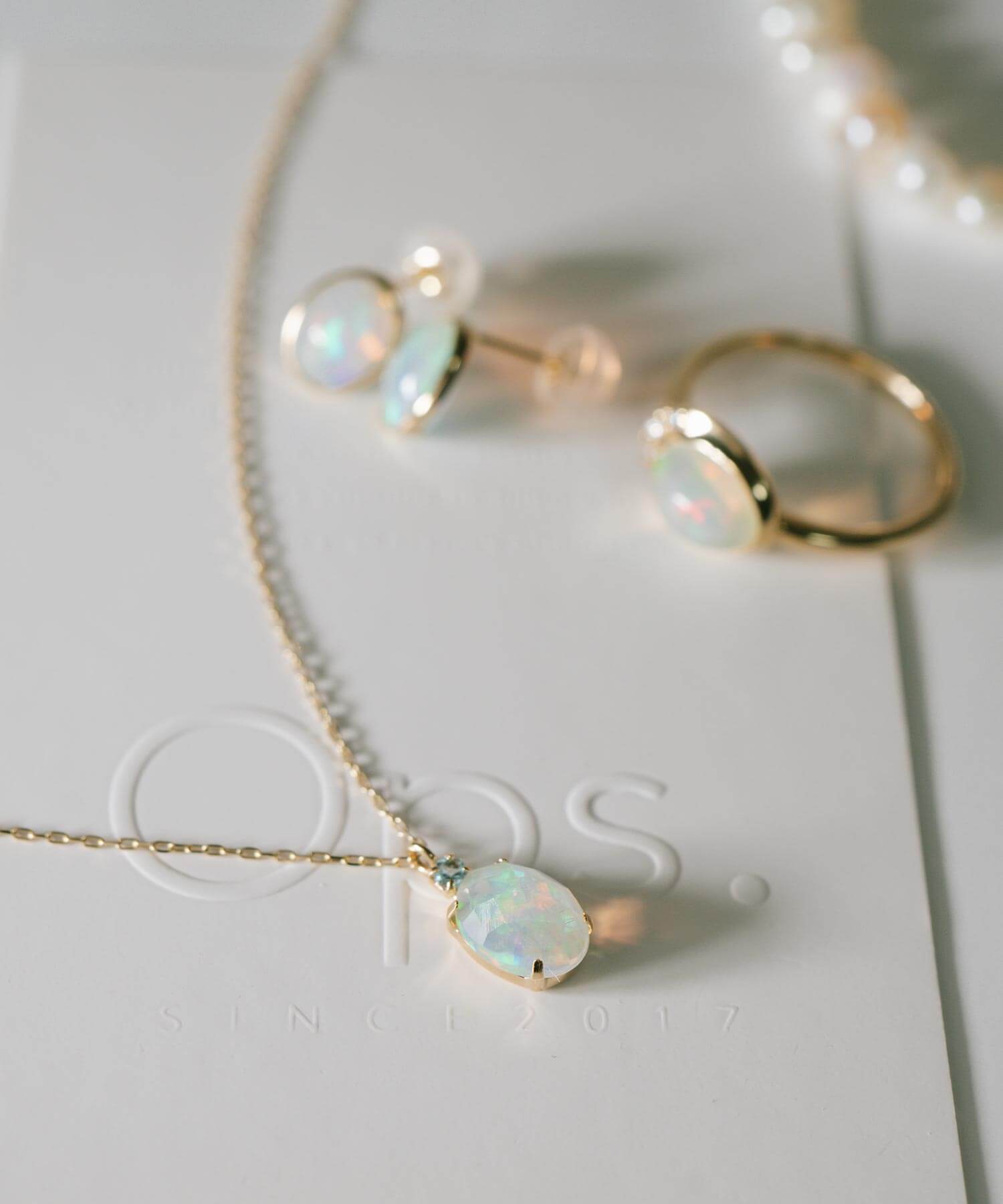 10K Gold Obal Opal & Bluetopaz Accent Necklace | GLOA-NOLL