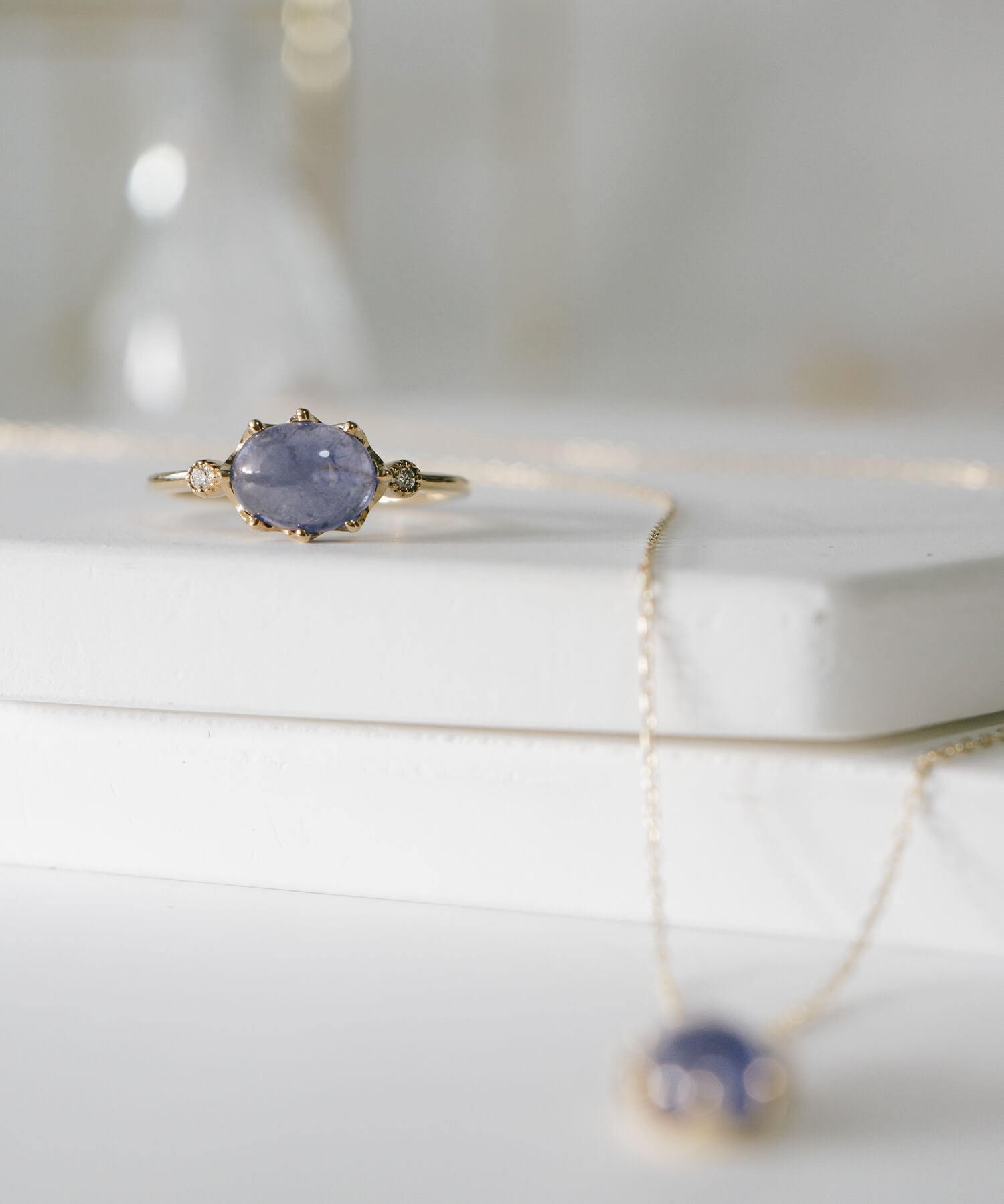 Oval Cabochon Ring | ELIA-ETT