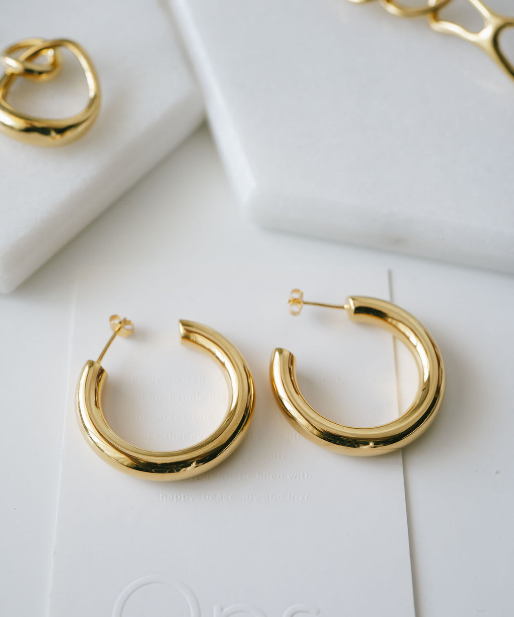 Round Tube Hoop Earrings | GIOOVE-LUNA HOOP