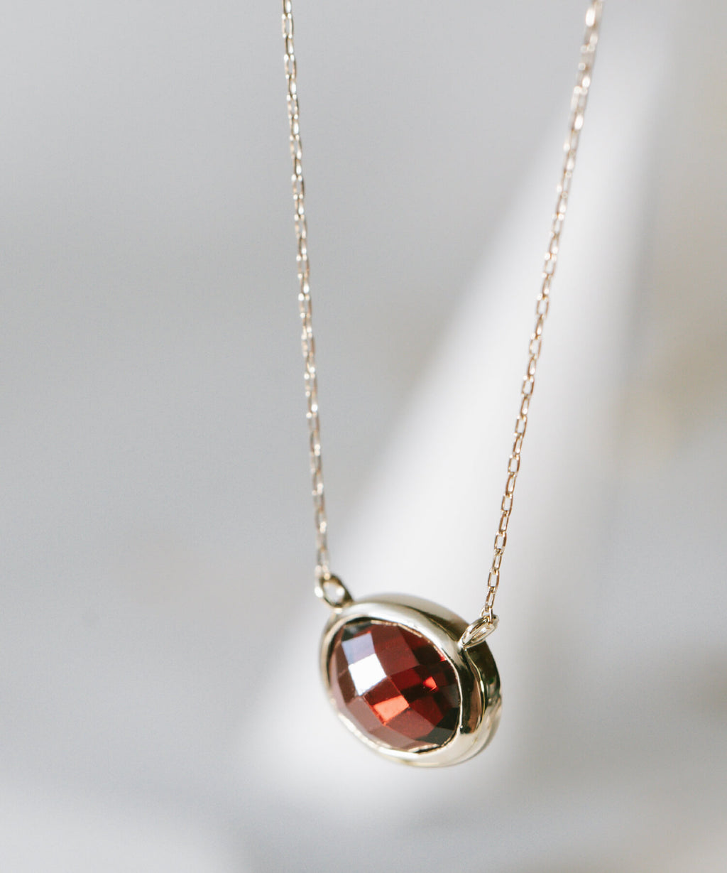 Checker Board Cut Gemstone Necklace | GLOA-ETT