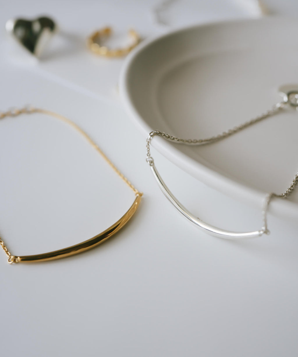 18K Gold Plated Sterling Silver Minimal Skinny Bar Bracelet | TIGO