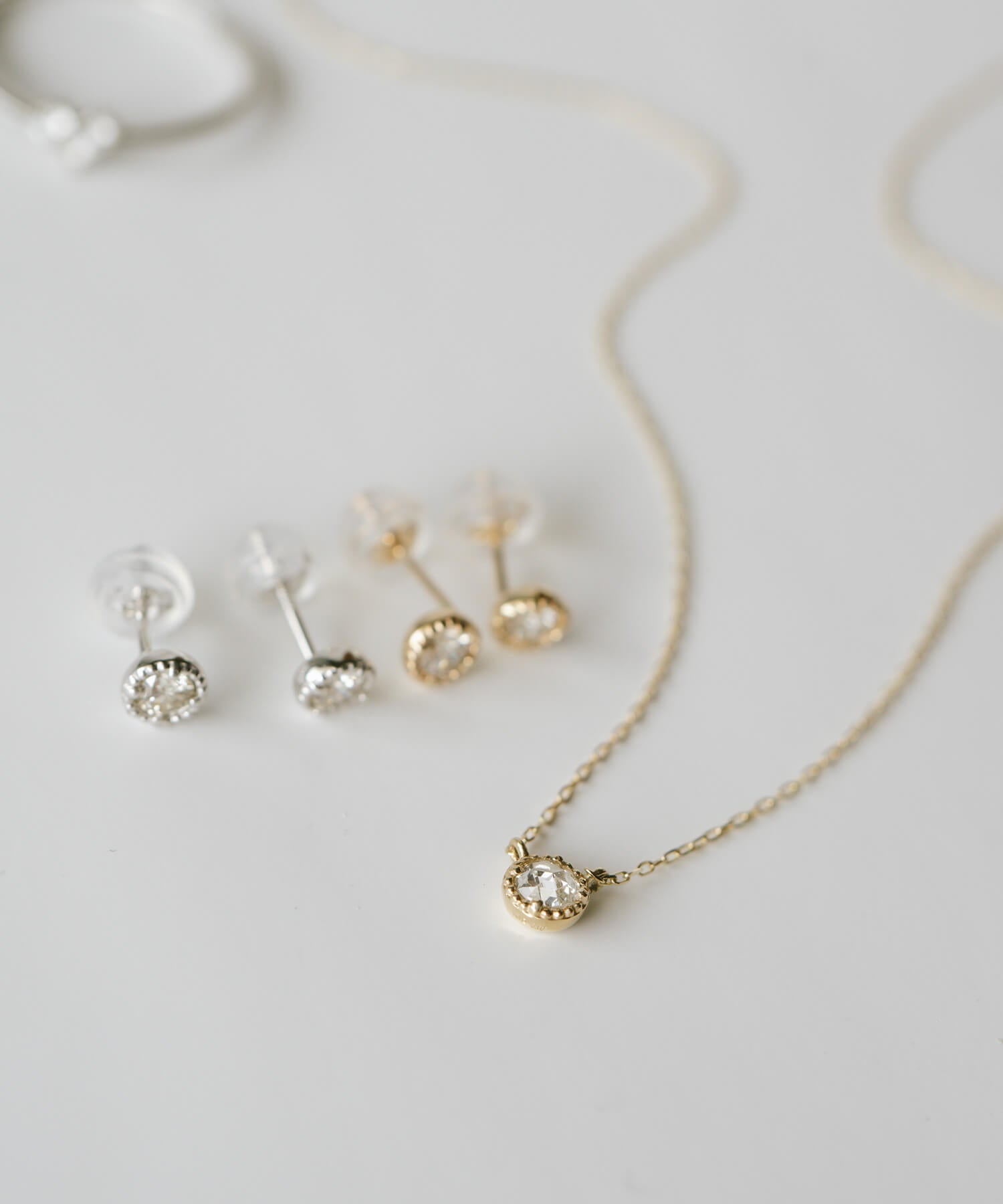 Dainty Round Diamond Necklace | ASTERI-VEGA