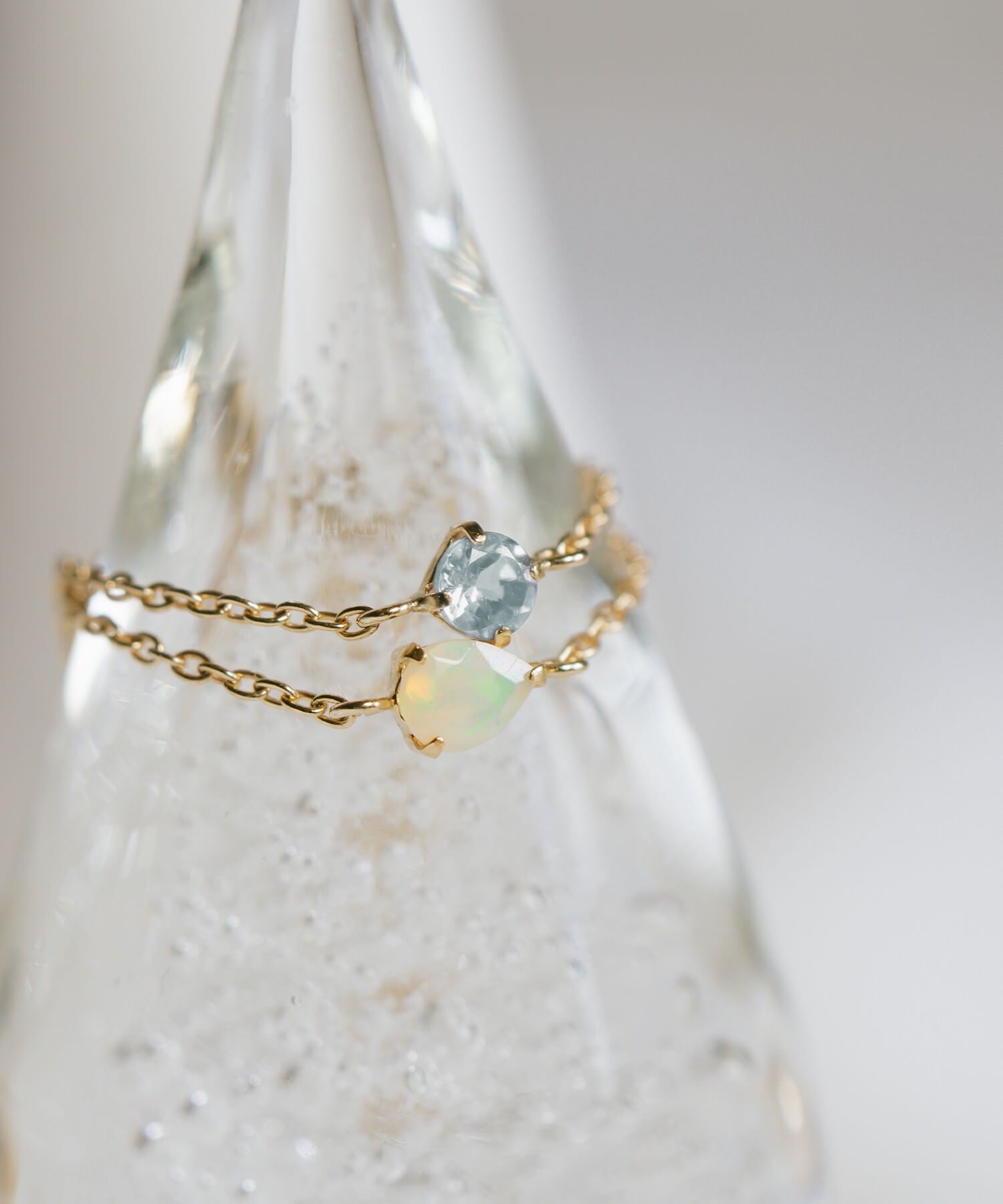 18K Gold Gemstone Chain Ring | MEGREZ CHAIN