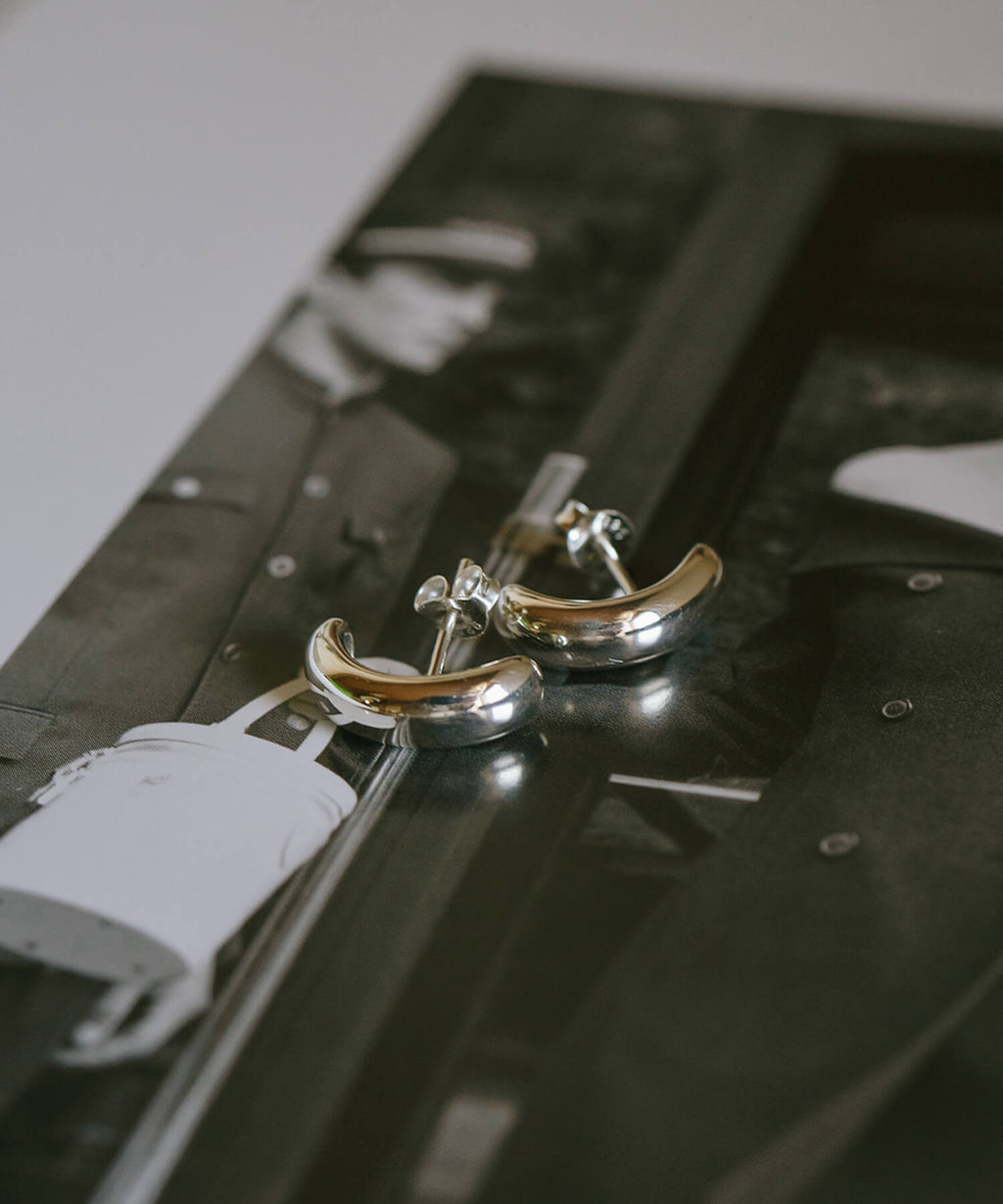 925 Sterling Silver Chubby Curve Bar Earrings | CUULLA