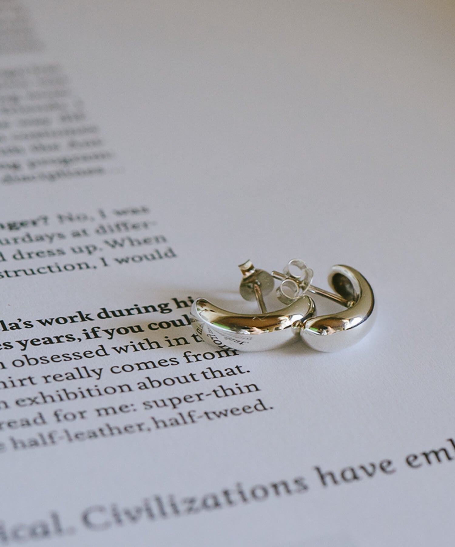 925 Sterling Silver Chubby Curve Bar Earrings | CUULLA