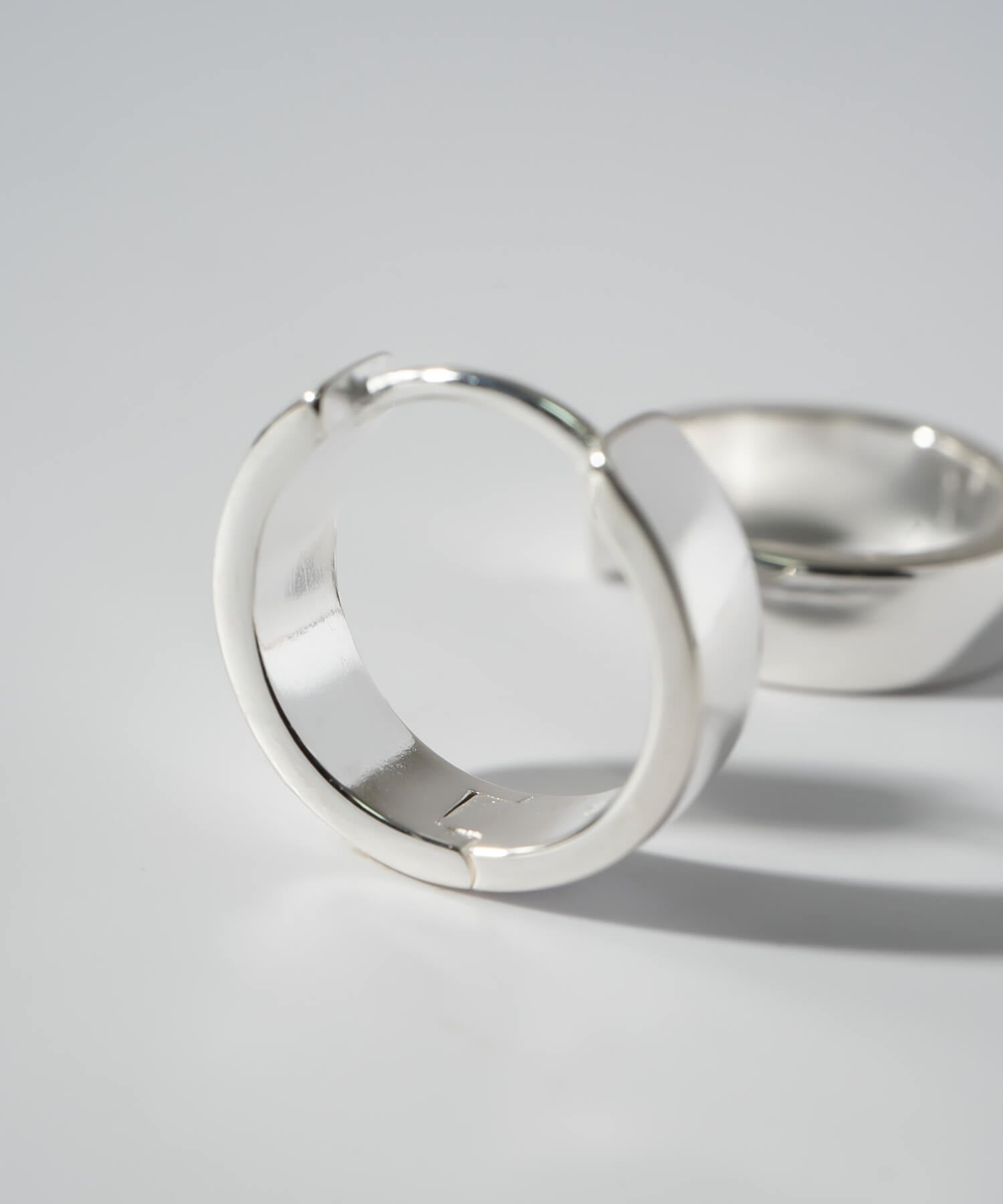 Classic Tiny Hoop Earrings | KYKLOS-FLAT HOOP