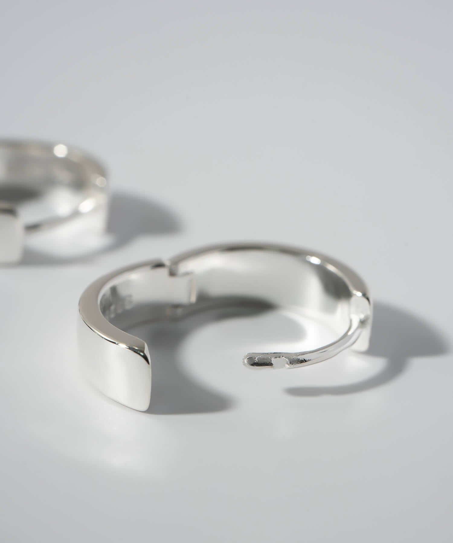 Classic Tiny Hoop Earrings | KYKLOS-FLAT HOOP