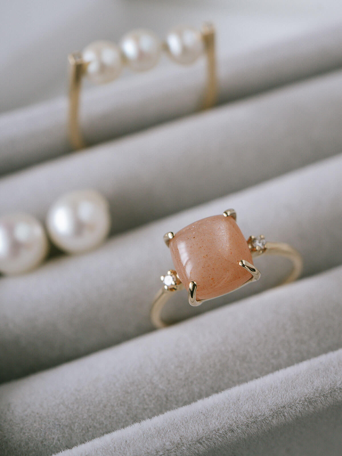 K10 Square Gemstone Ring | LACHTARA-TVA-RING