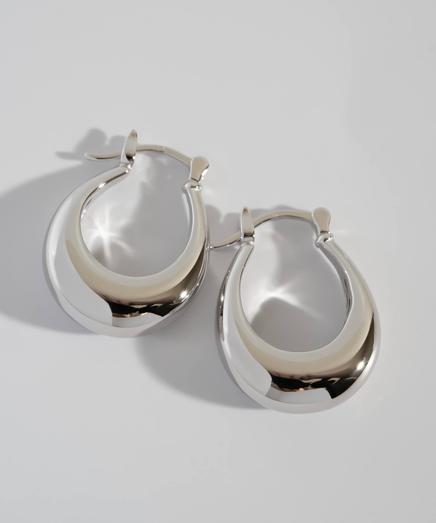 18K Gold Plated Sterling Silver Dewcurve Earrings | LADEW-MIEL