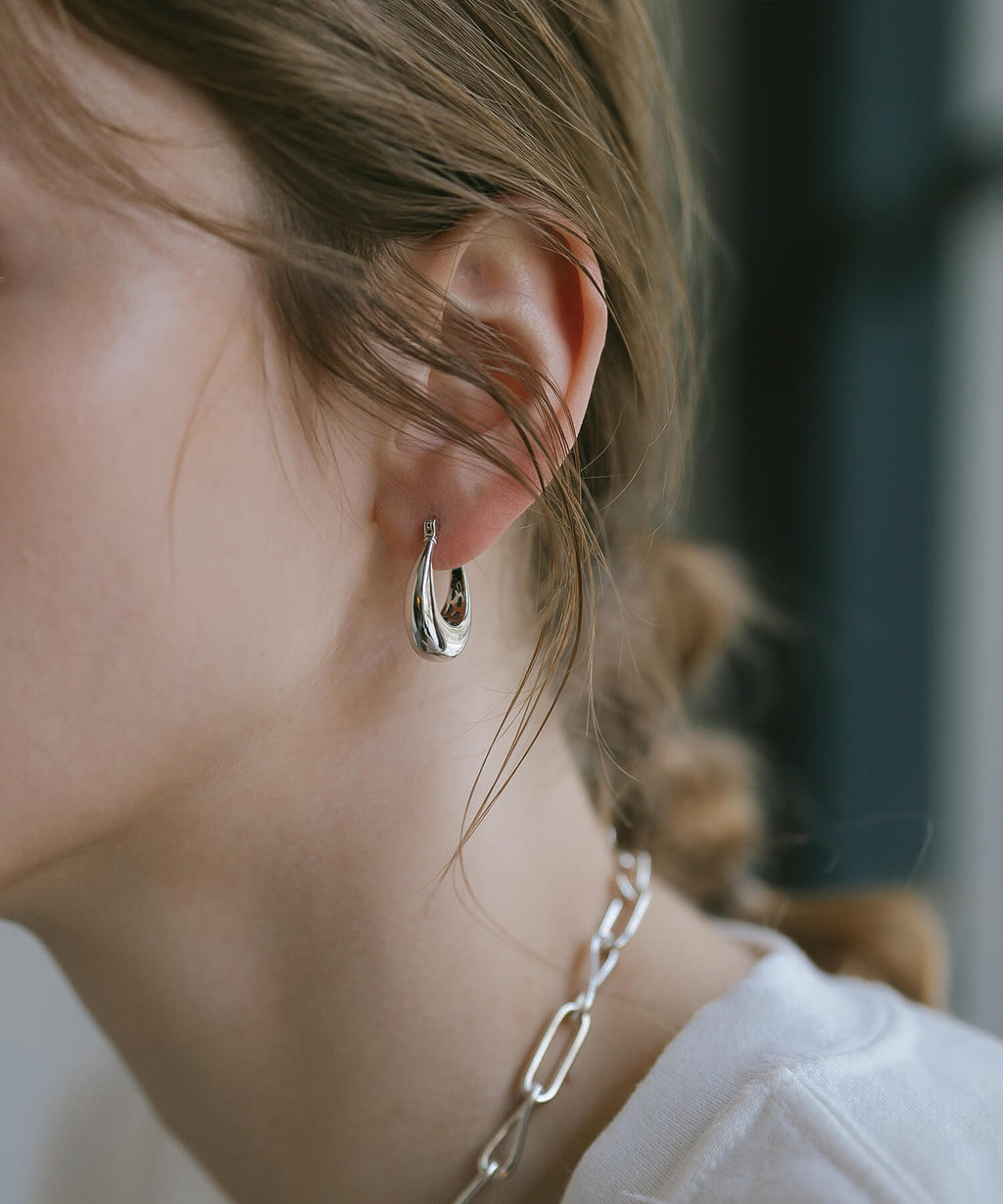 18K Gold Plated Sterling Silver Dewcurve Earrings | LADEW-MIEL