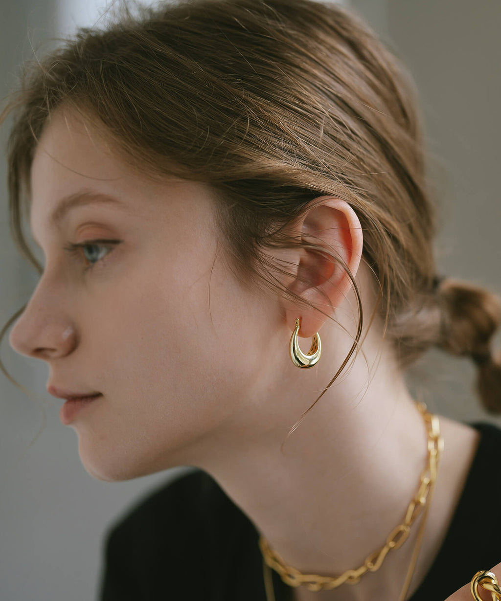 18K Gold Plated Sterling Silver Dewcurve Earrings | LADEW-MIEL