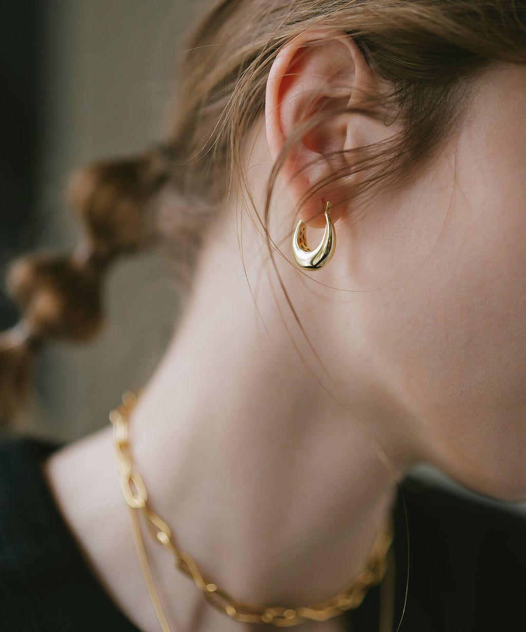 18K Gold Plated Sterling Silver Dewcurve Earrings | LADEW-MIEL