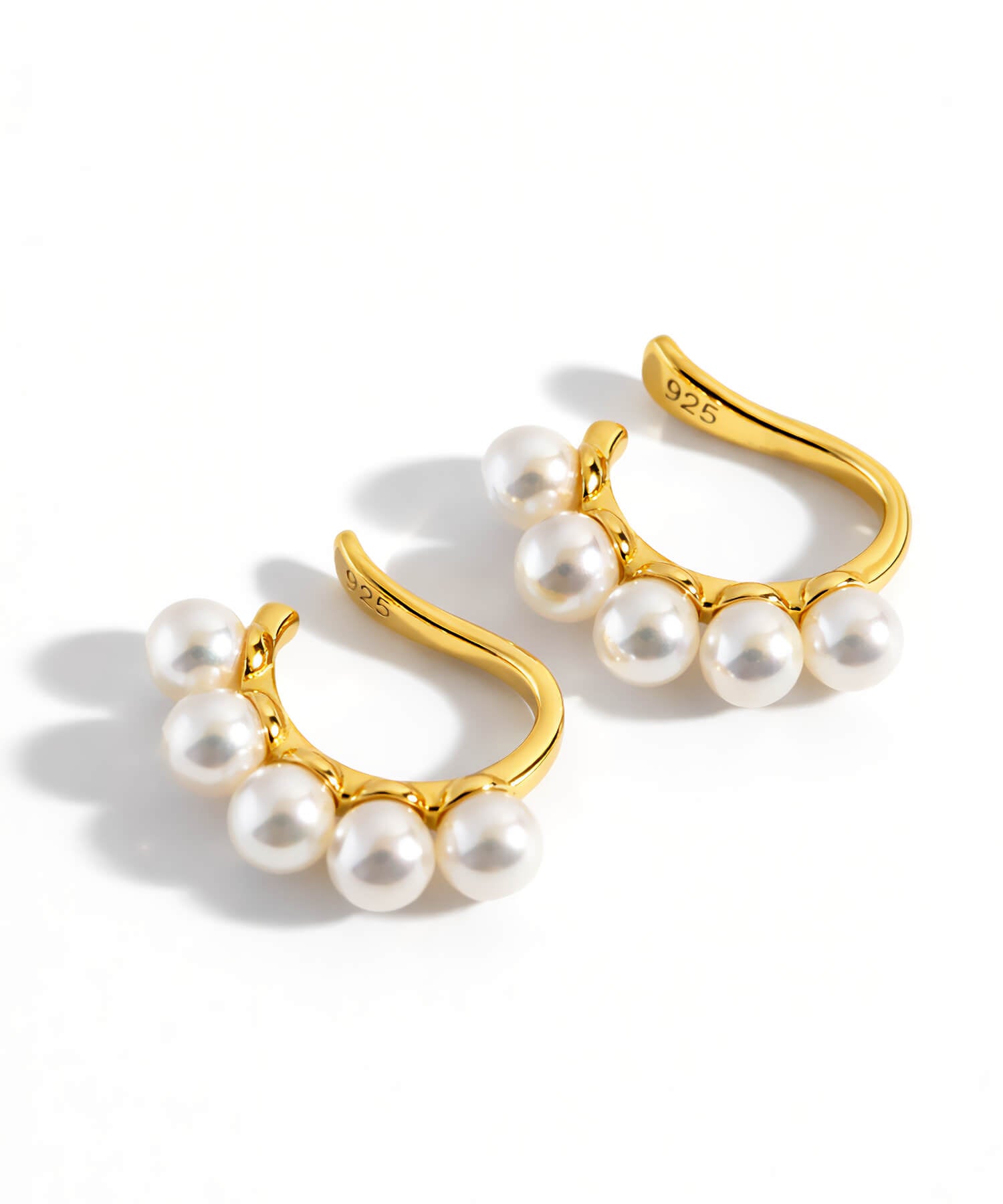 18K Gold Plated Sterling Silver Bowline Pearl Earcuff | LONAE