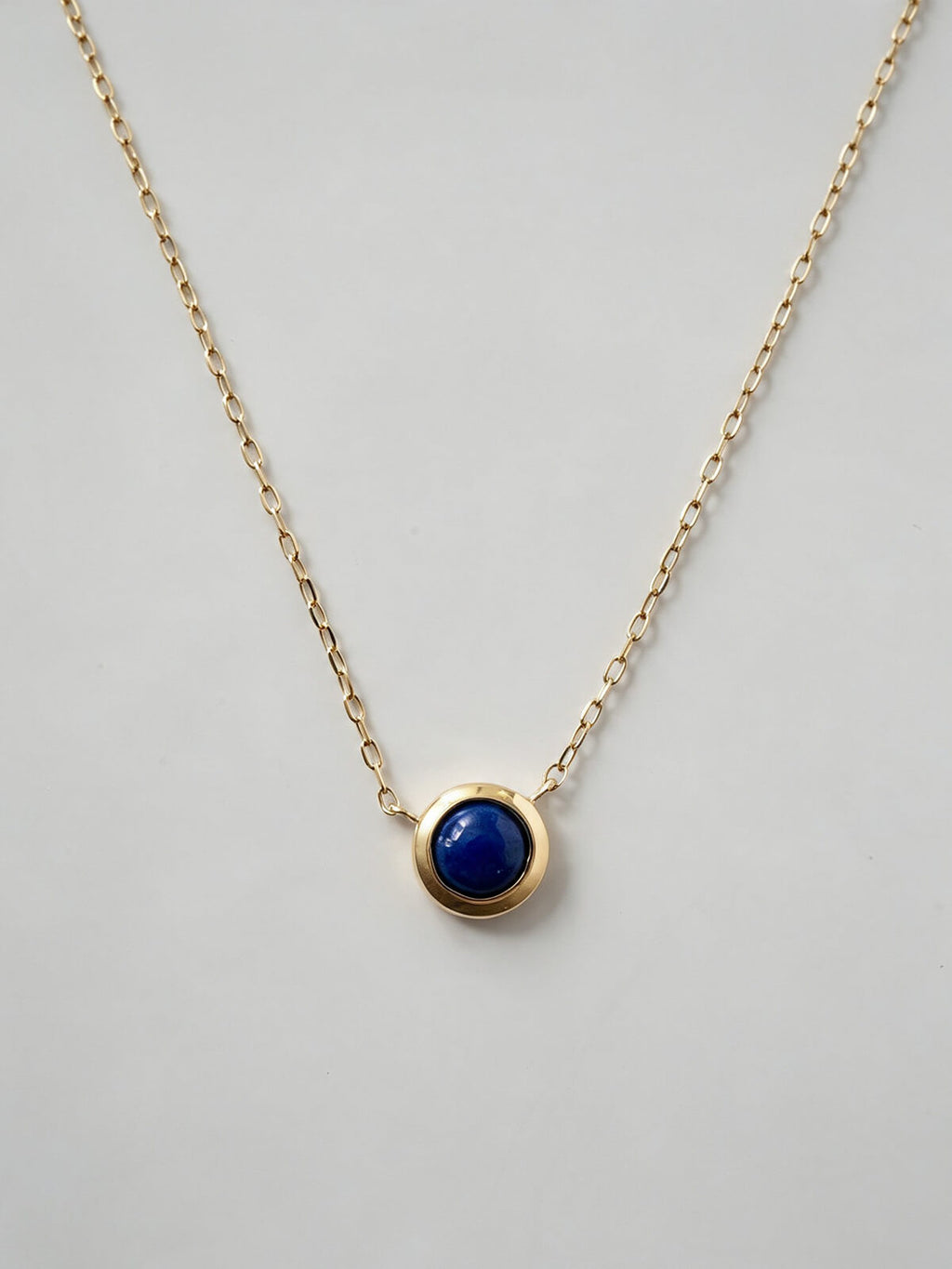 Lapis lazuli 10K gold cabochon necklace