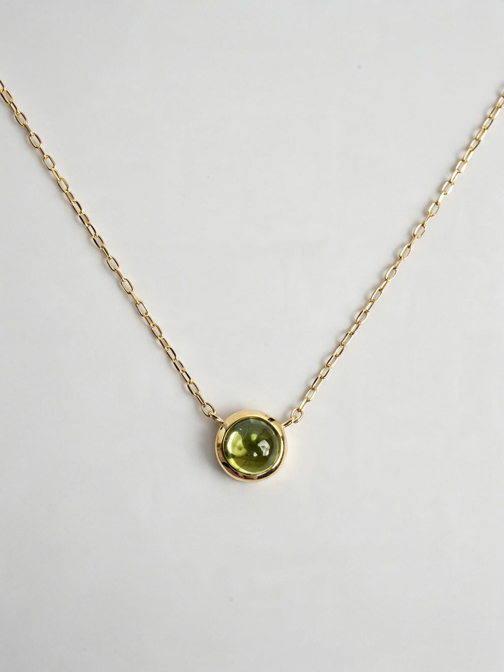 Peridot 10K gold cabochon necklace