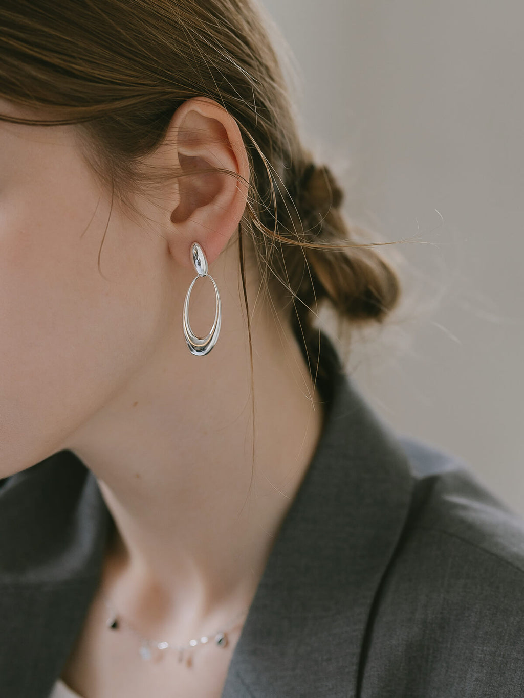 18K Gold Plated Sterling Silver Oval Swing Earrings | LYOMRA