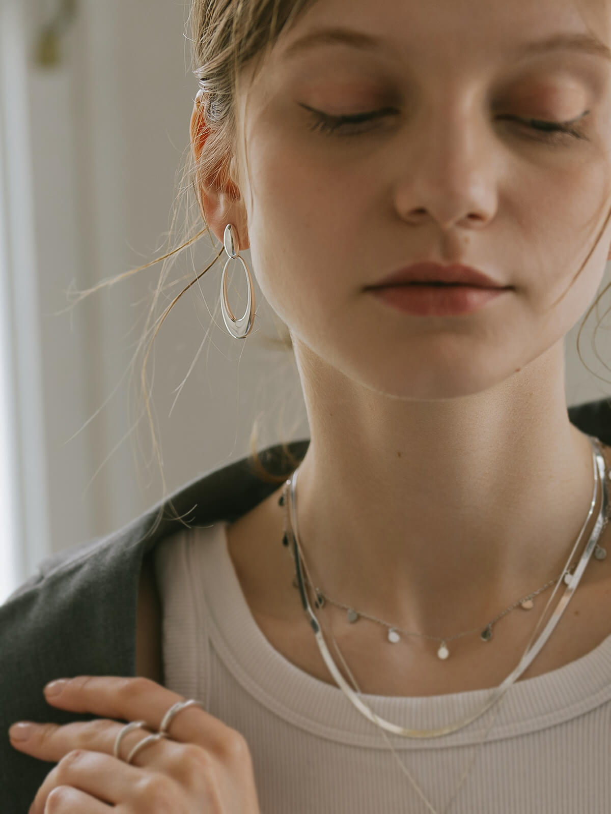 Silver925 Oval Swing Earrings | LYOMRA-PE