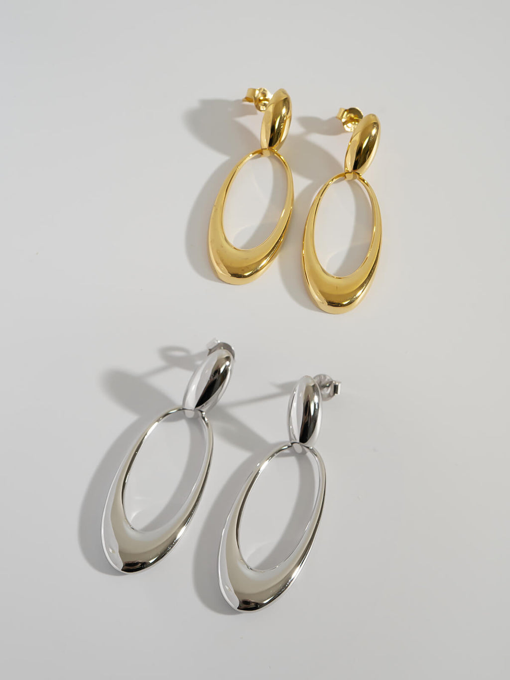18K Gold Plated Sterling Silver Oval Swing Earrings | LYOMRA