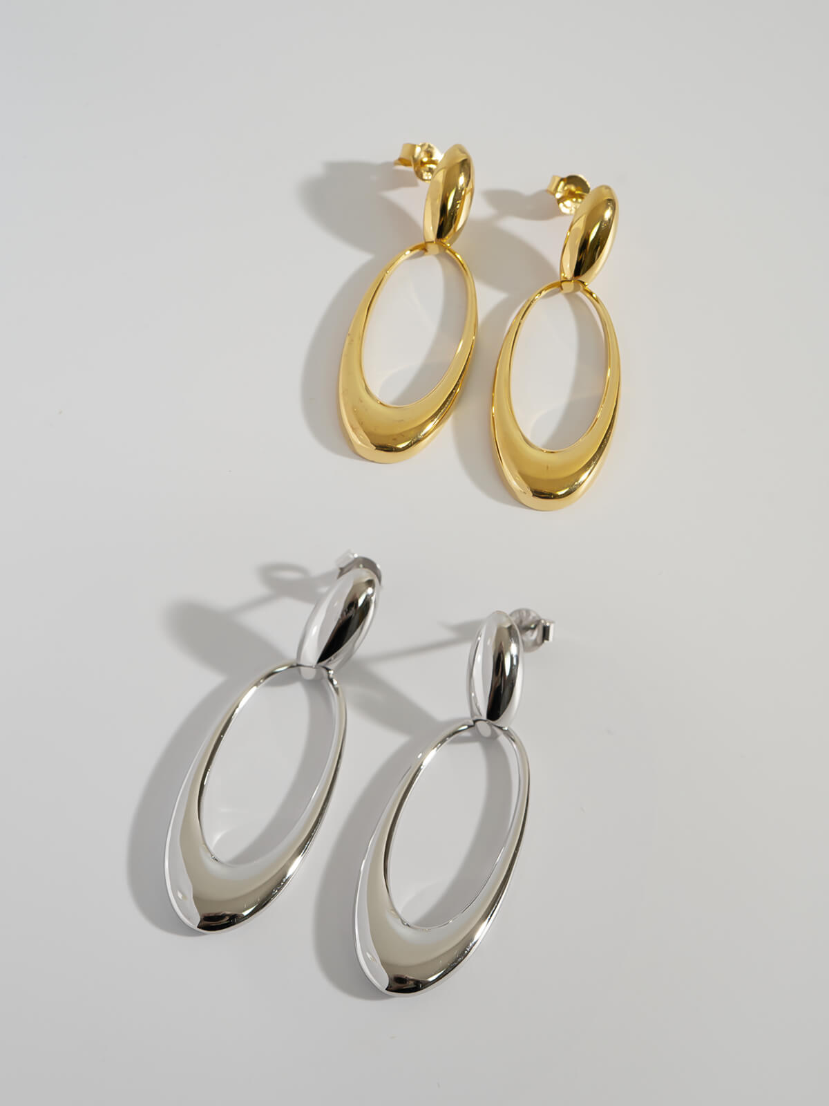 18K Gold Plated Sterling Silver Oval Swing Earrings | LYOMRA