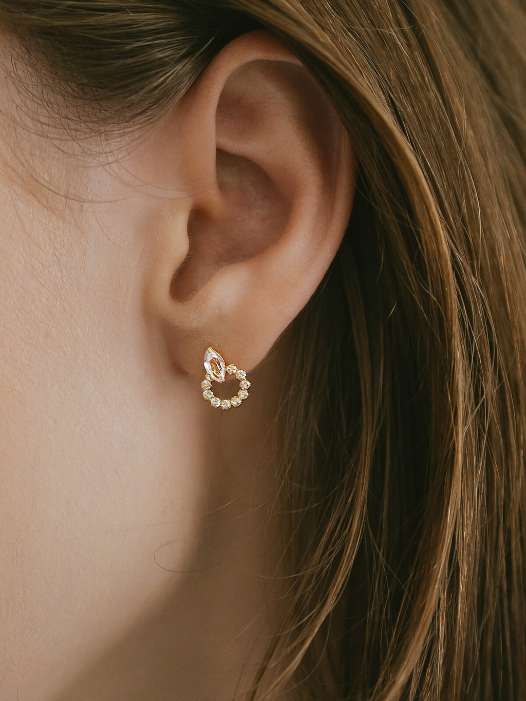 18K Gold Divine Gaze Glint Earrings | MAQUIGIA