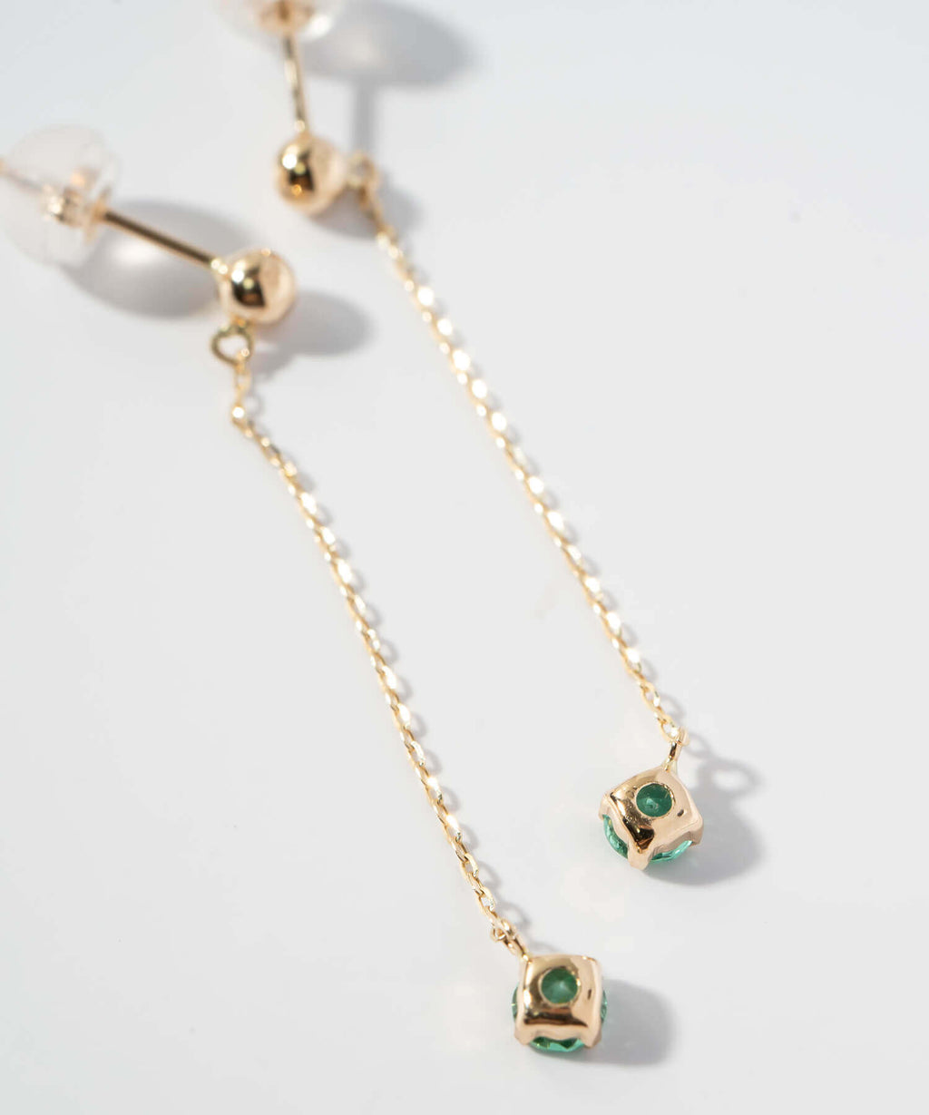 10K Gold Green Radiance Emerald Chain Earrings | MEGREZ
