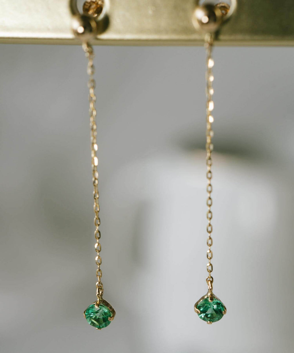10K Gold Green Radiance Emerald Chain Earrings | MEGREZ