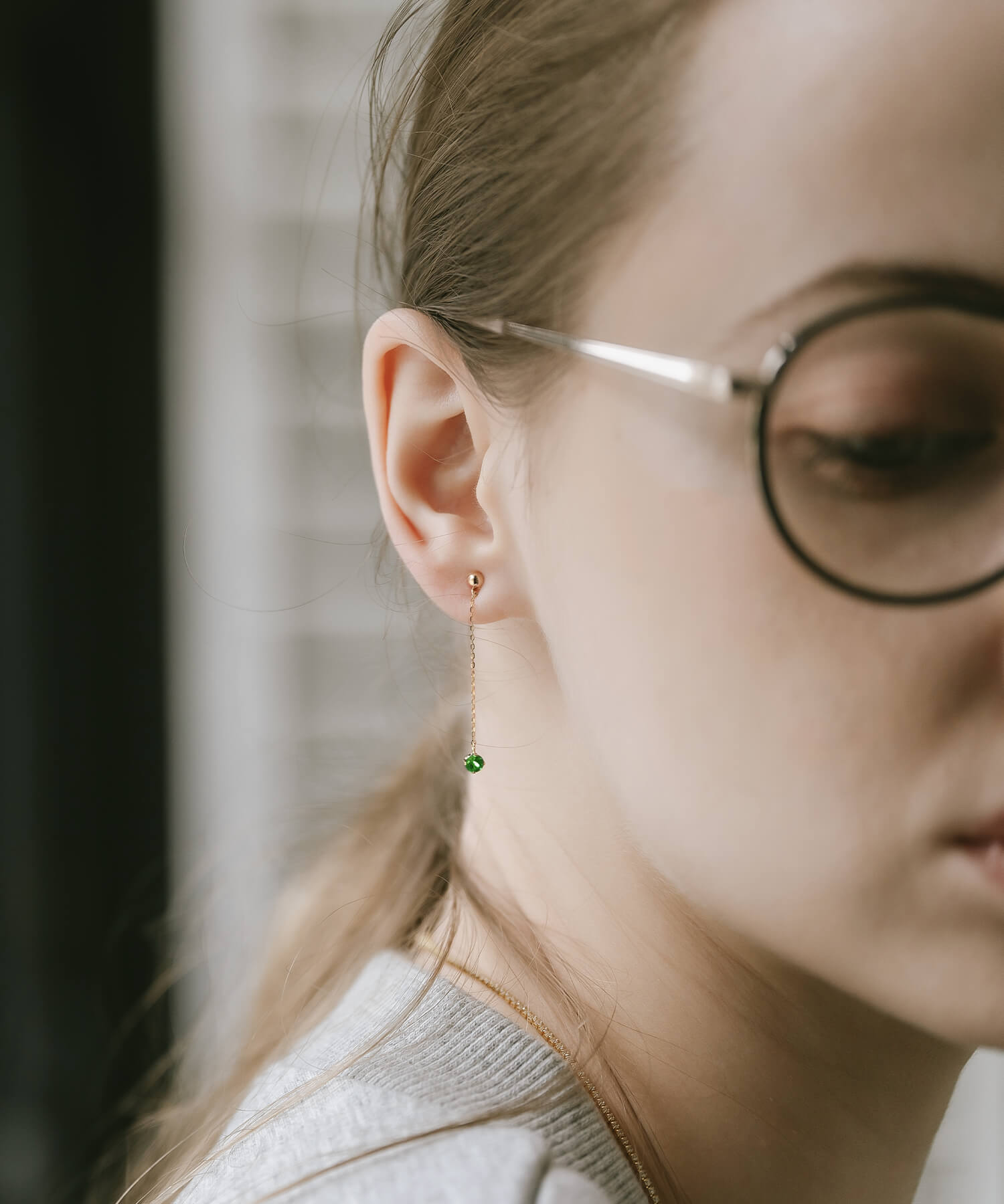 10K Gold Green Radiance Emerald Chain Earrings | MEGREZ