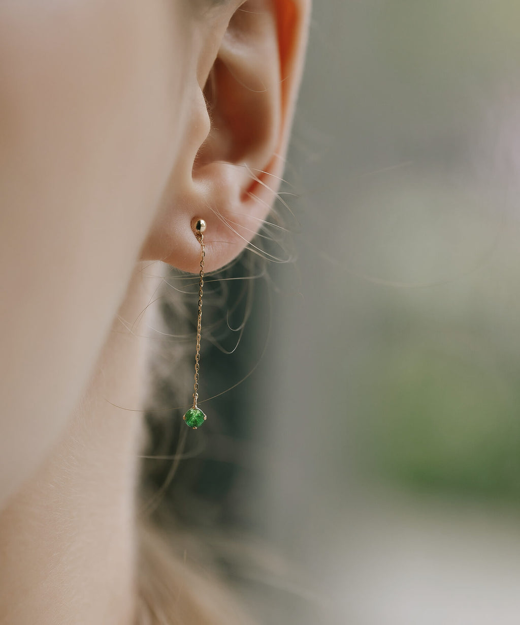 10K Gold Green Radiance Emerald Chain Earrings | MEGREZ