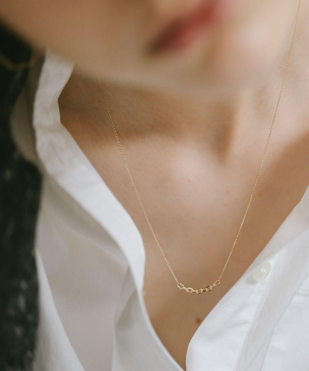 10K Gold Dainty Chain Link Necklace | KATENA