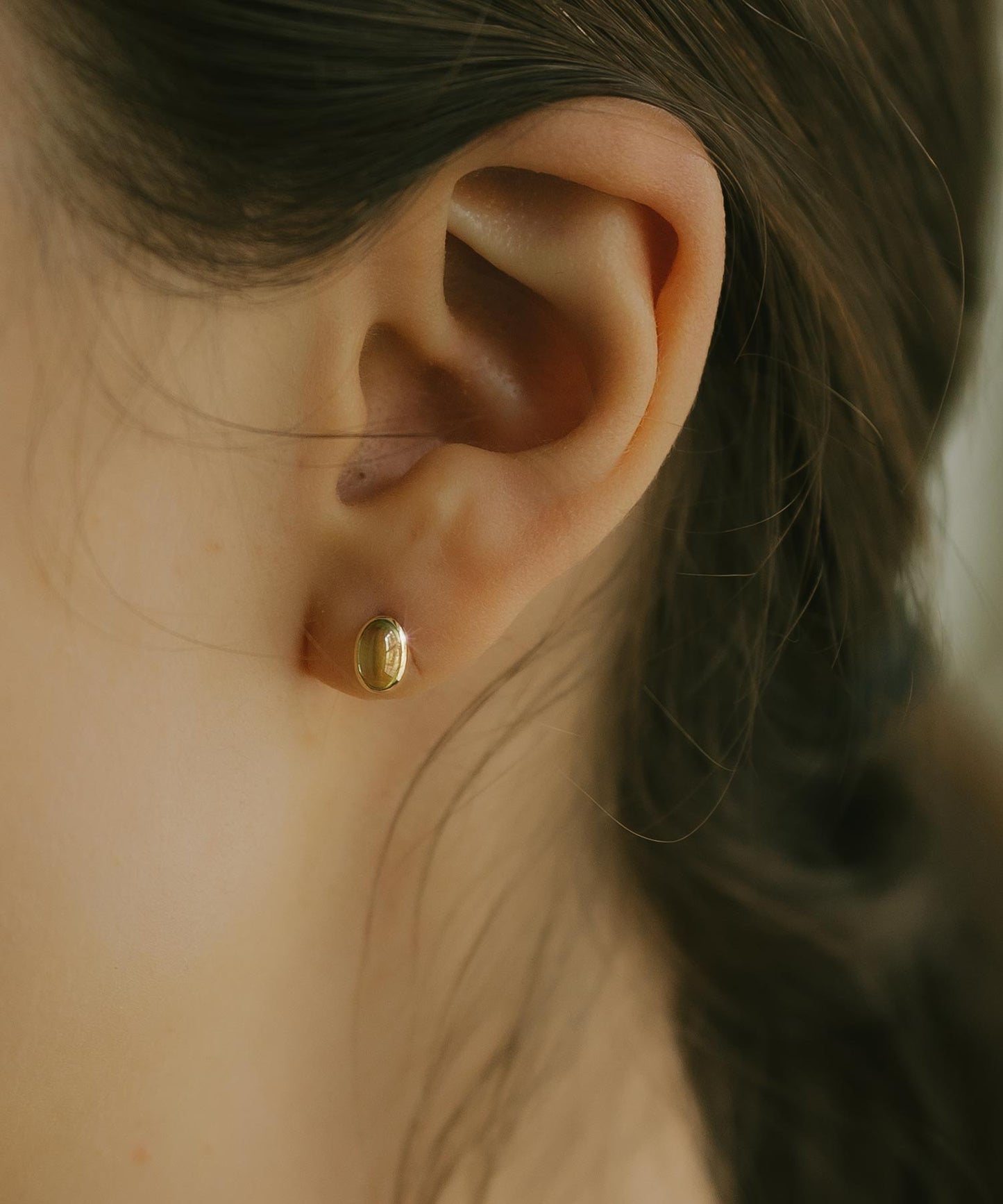 K18 Glossy Oval Peridot Earrings | ENLILLE-OLIVA EARRINGS