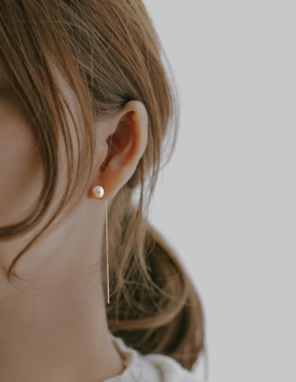 18K Gold Elegant Pearl Chain Earrings | PRENDOR HAPA