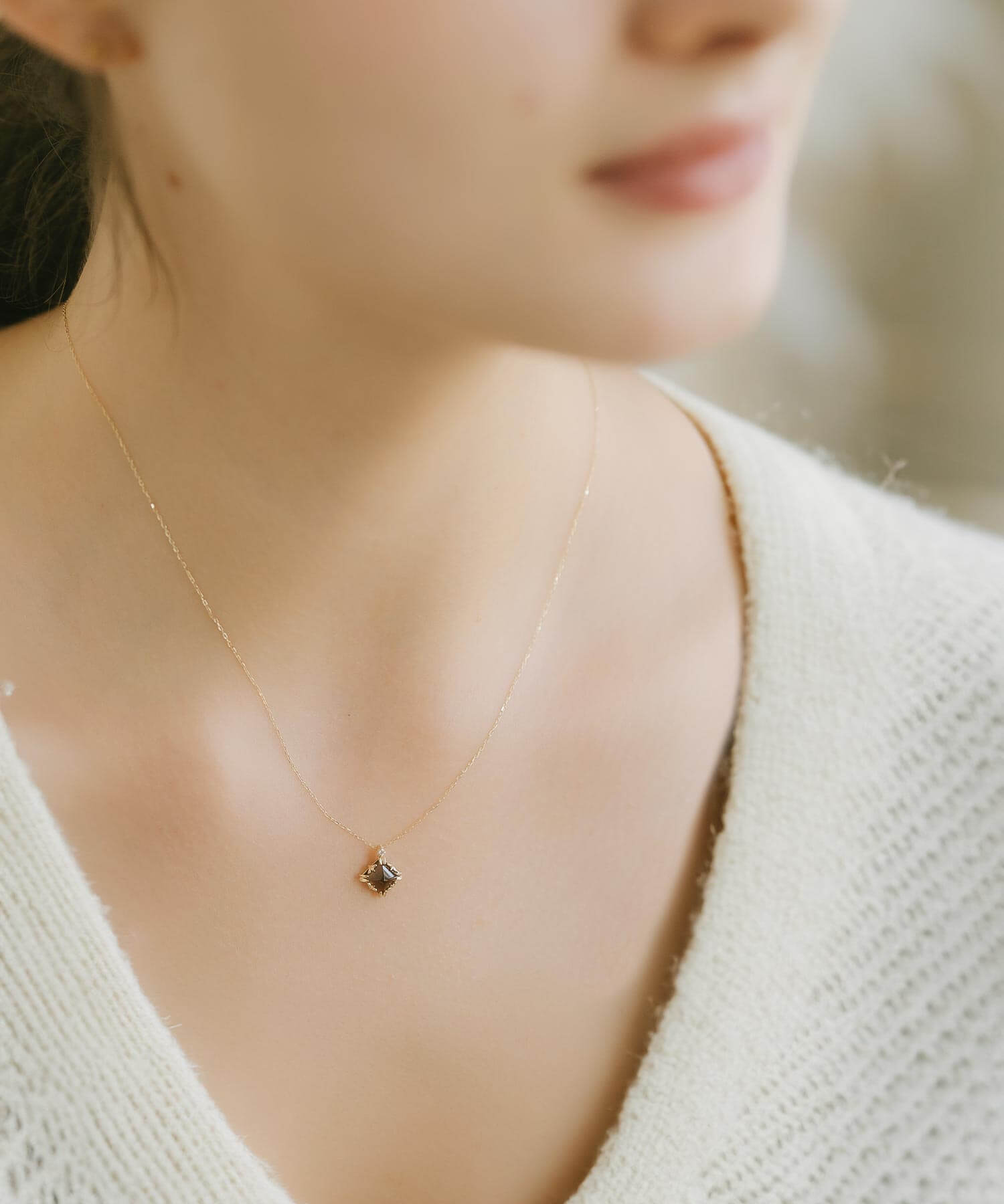 10K Gold Rhombus Smoky Quartz Necklace | TETRA-ATTA