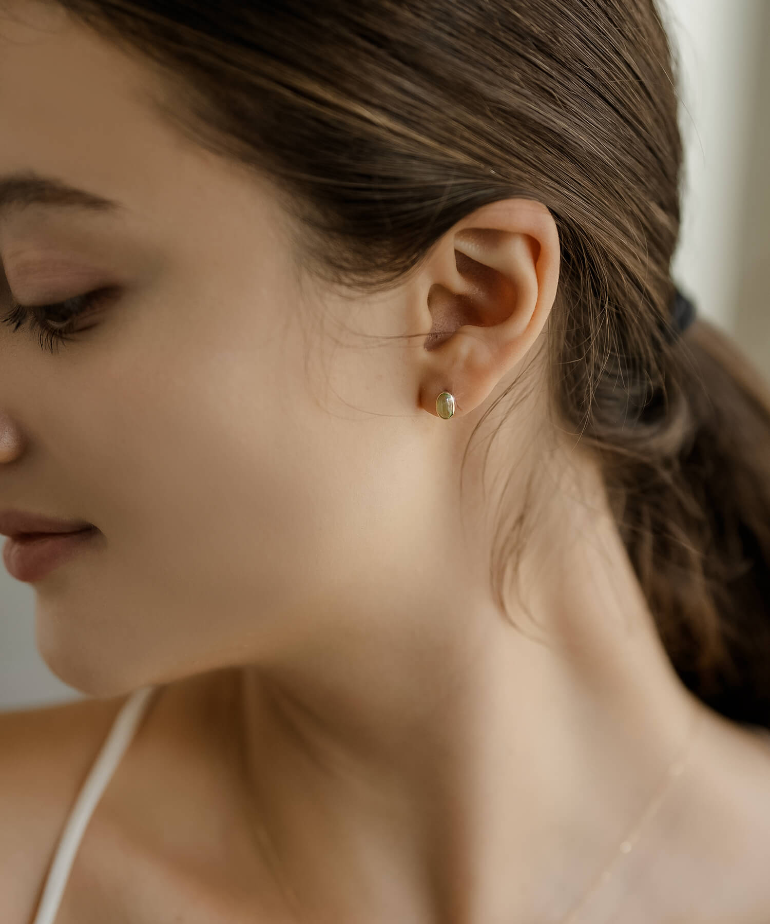 18K Gold Glossy Oval Cabochon Earrings | ENLILLE-OLIVA