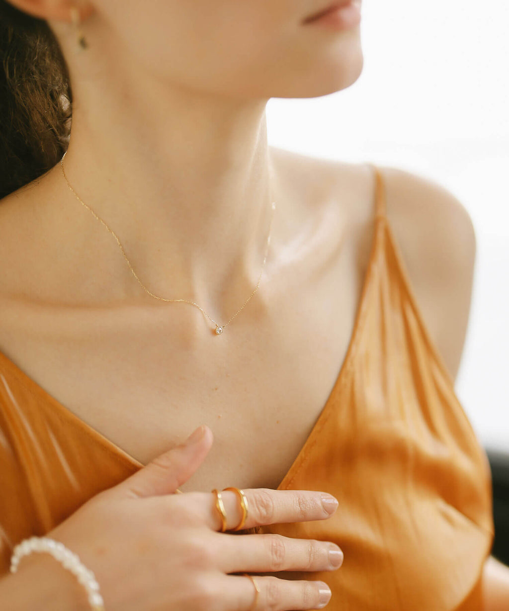 Dainty Round Diamond Necklace | ASTERI-VEGA