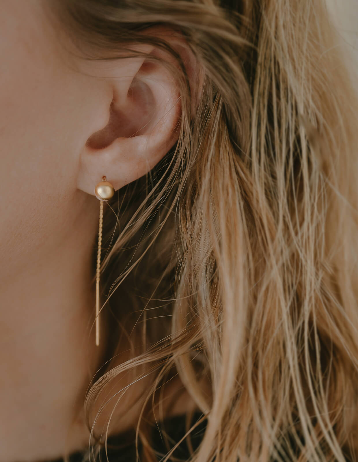 18K Gold Elegant Pearl Chain Earrings | PRENDOR HAPA