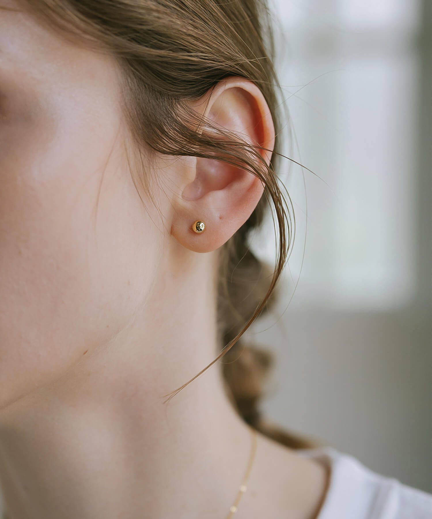 18K Gold Tiny Studs Earrings | MOLLICA